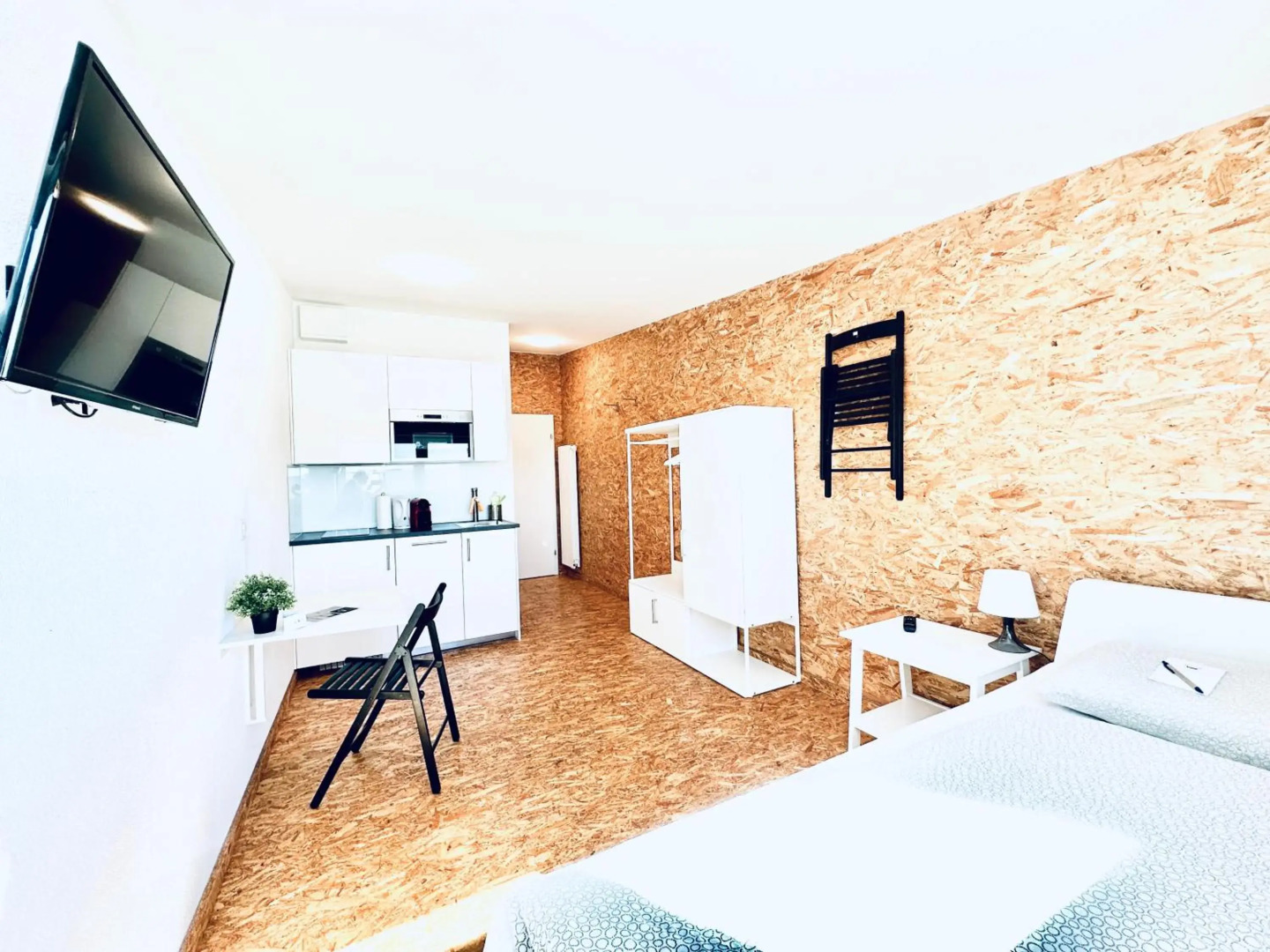 ZIMMERzuVERMIETEN in Deitingen Industriestrasse