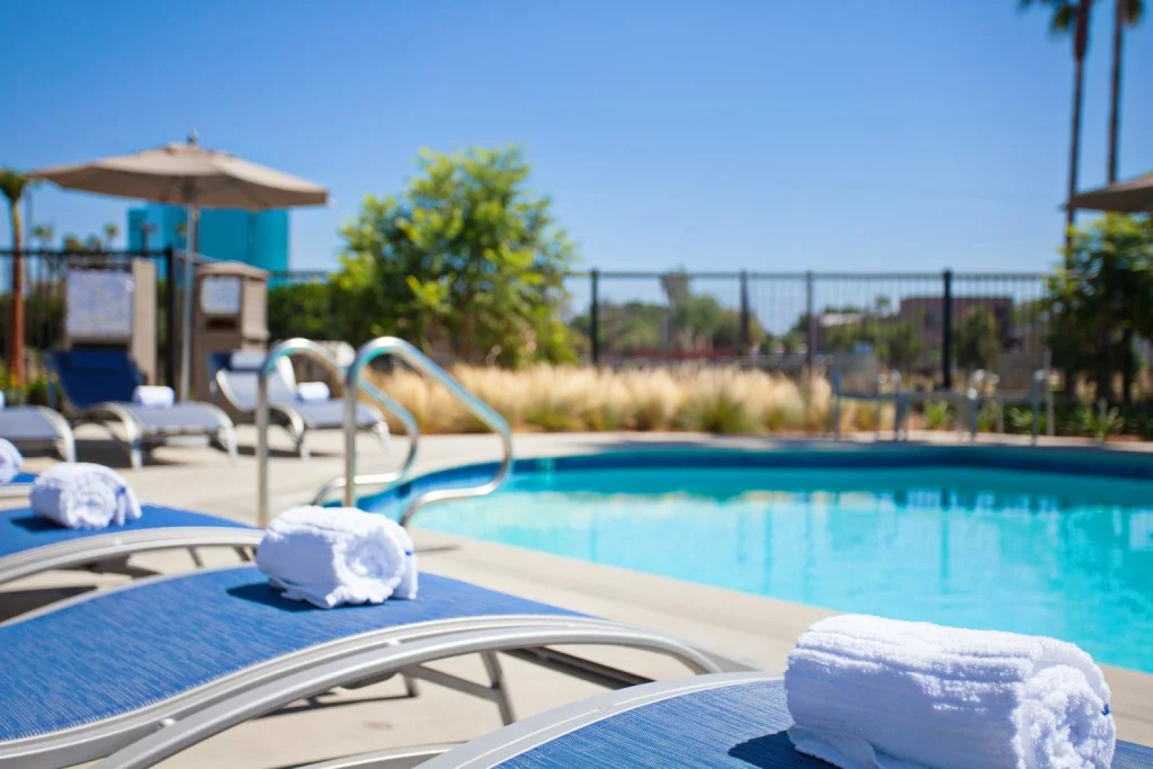 Holiday Inn Express & Suites Santa Ana - Orange County by IHG