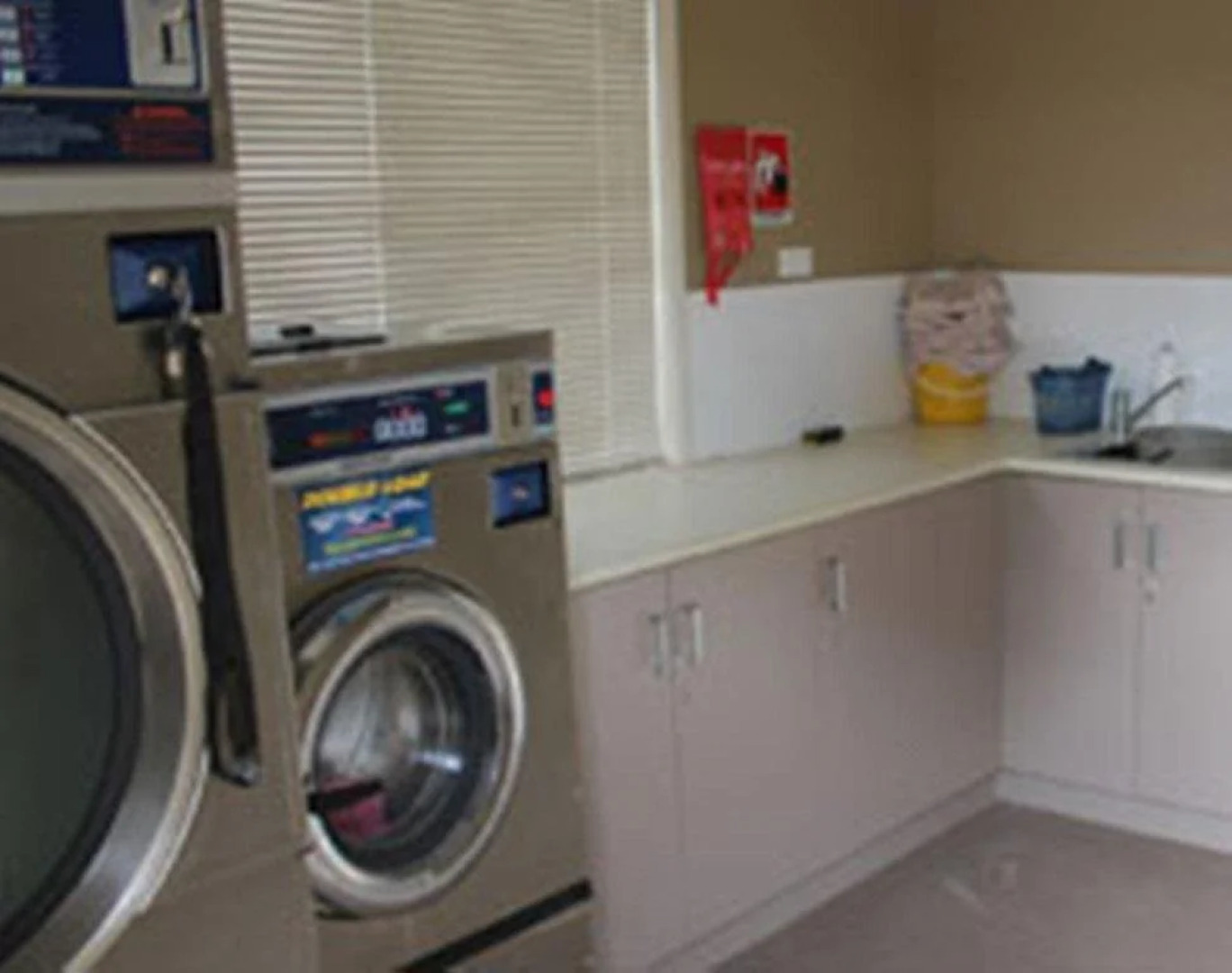 Cosmos Country motor inn