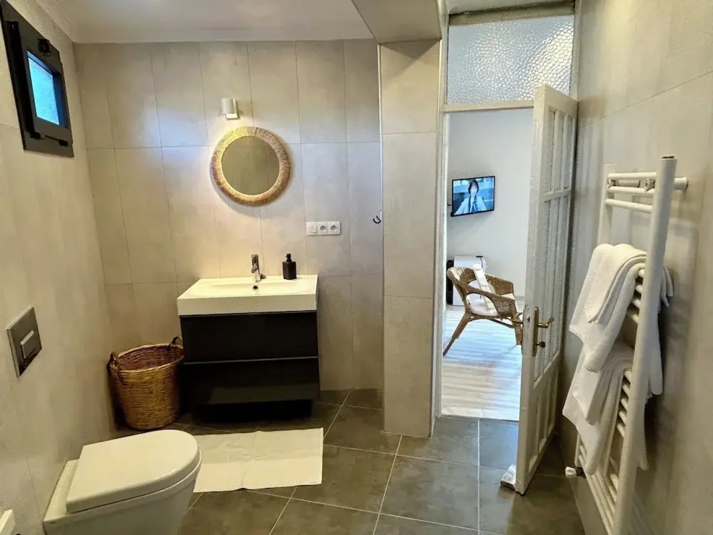 Attalos Suites Hotel