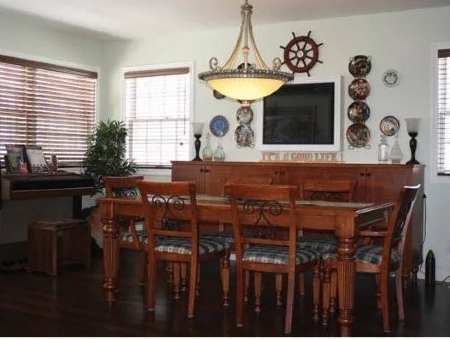 Honey Harbour Hideaway