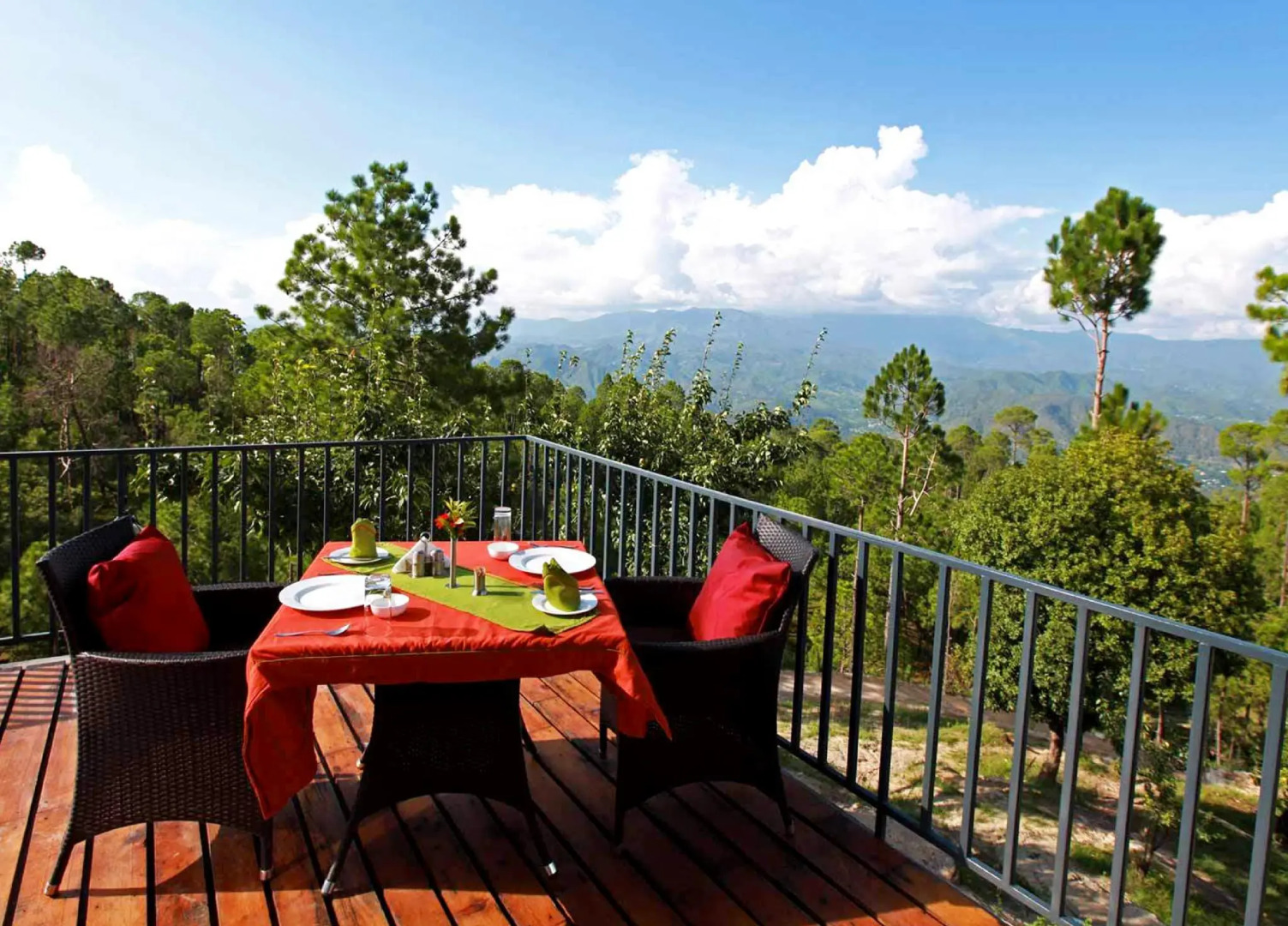 Queens Meadows by Sunshine & Smiles