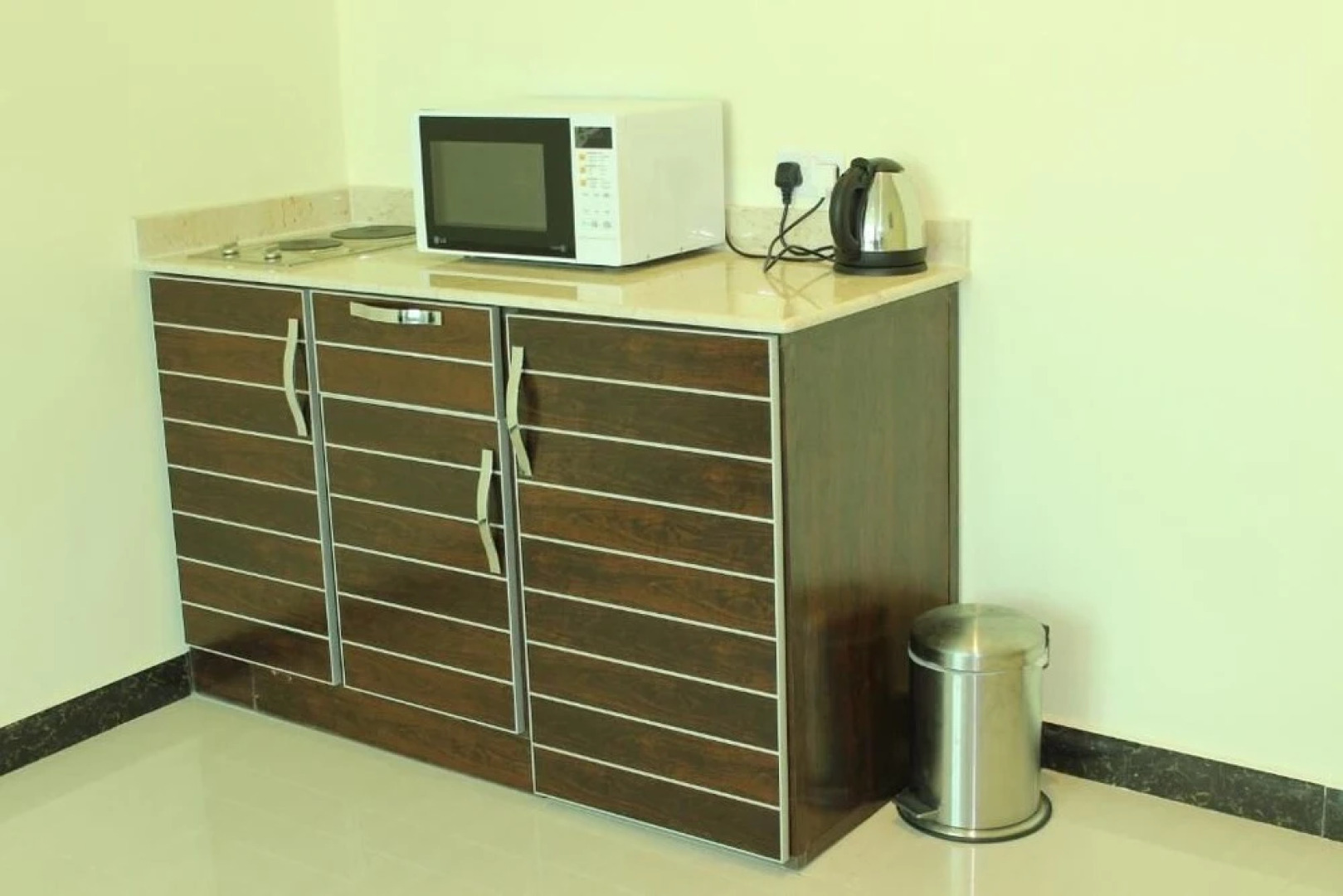 Dream Inn Hotel and Suites