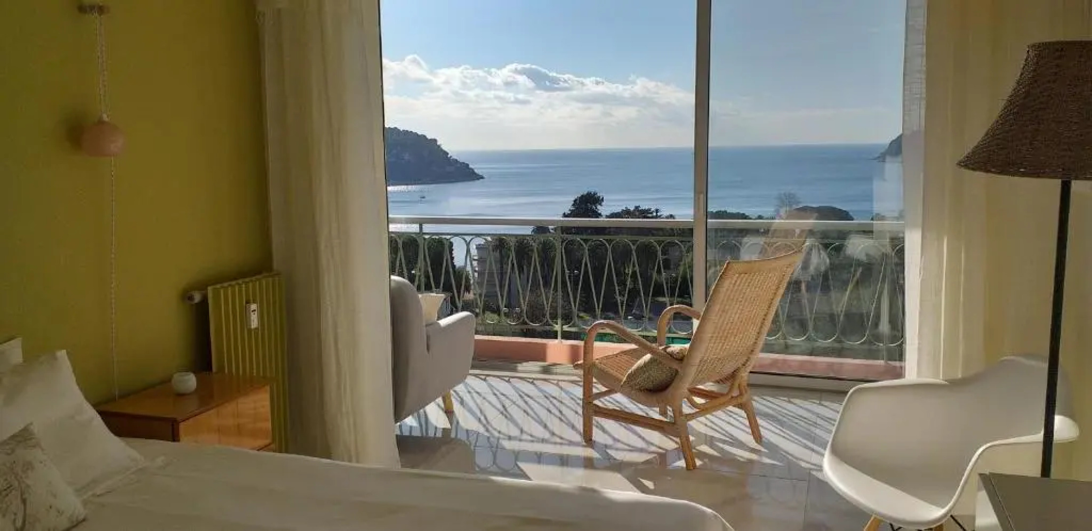 Vue mer exceptionnelle entre Nice et Monaco