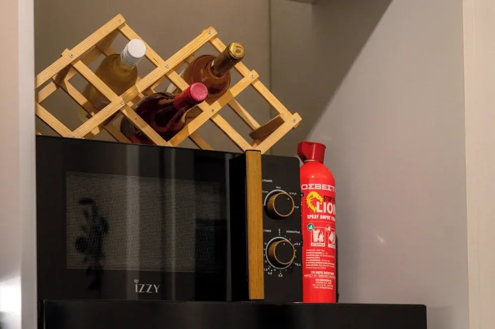 Peacock's Apartments