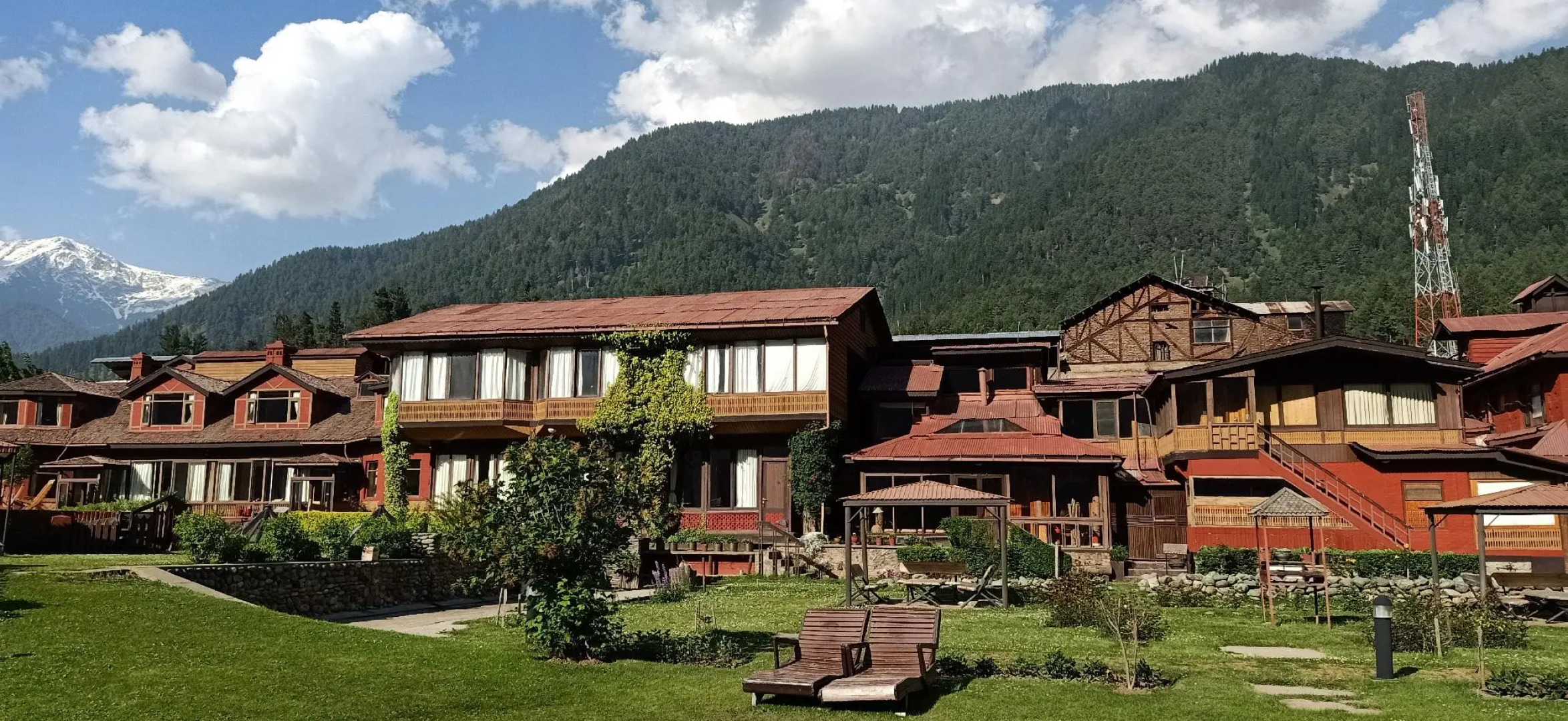 Hotel Heevan Pahalgam