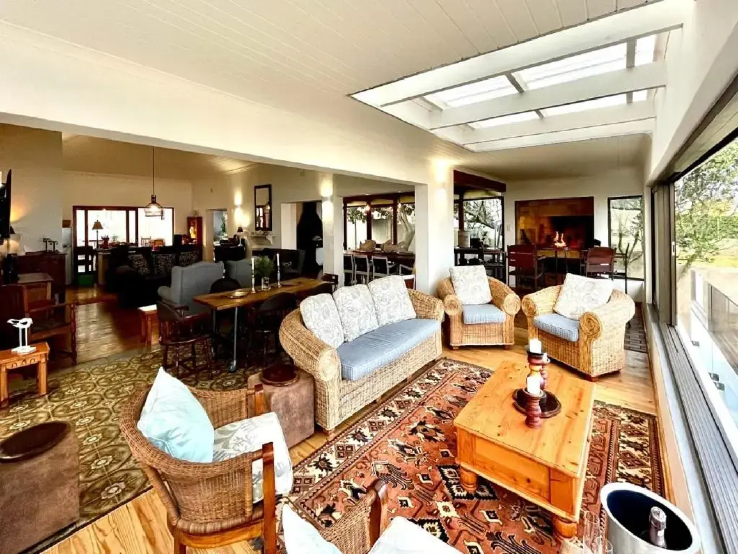 Oyster Bay Ten On Tornyn