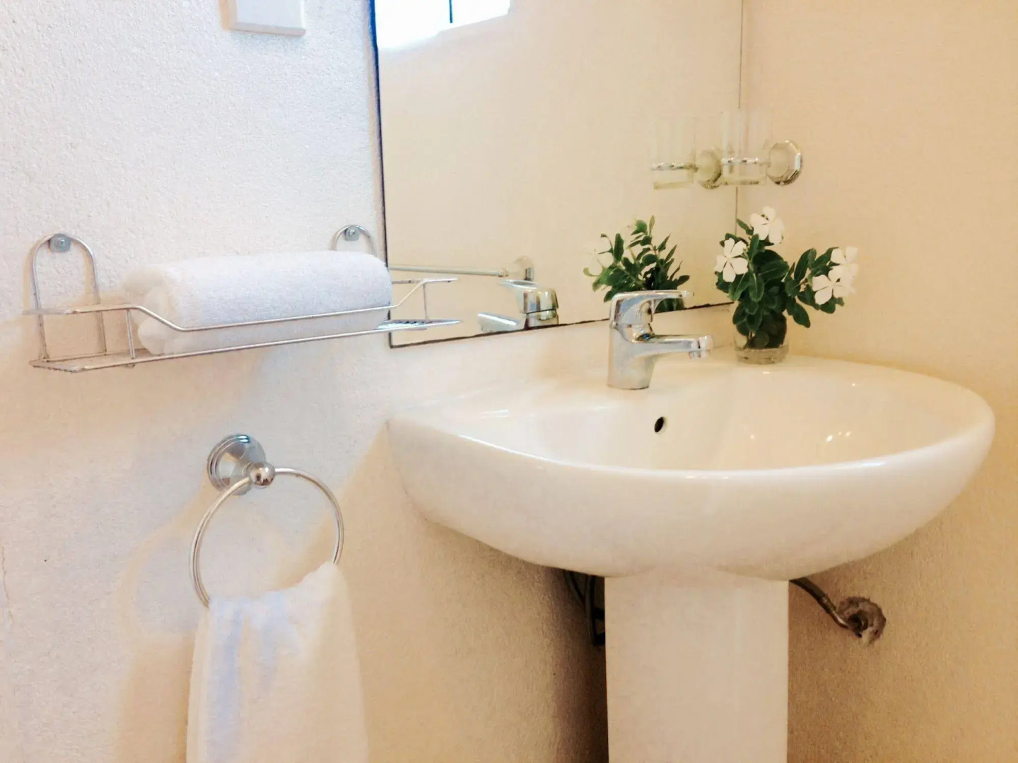 White House Apartments