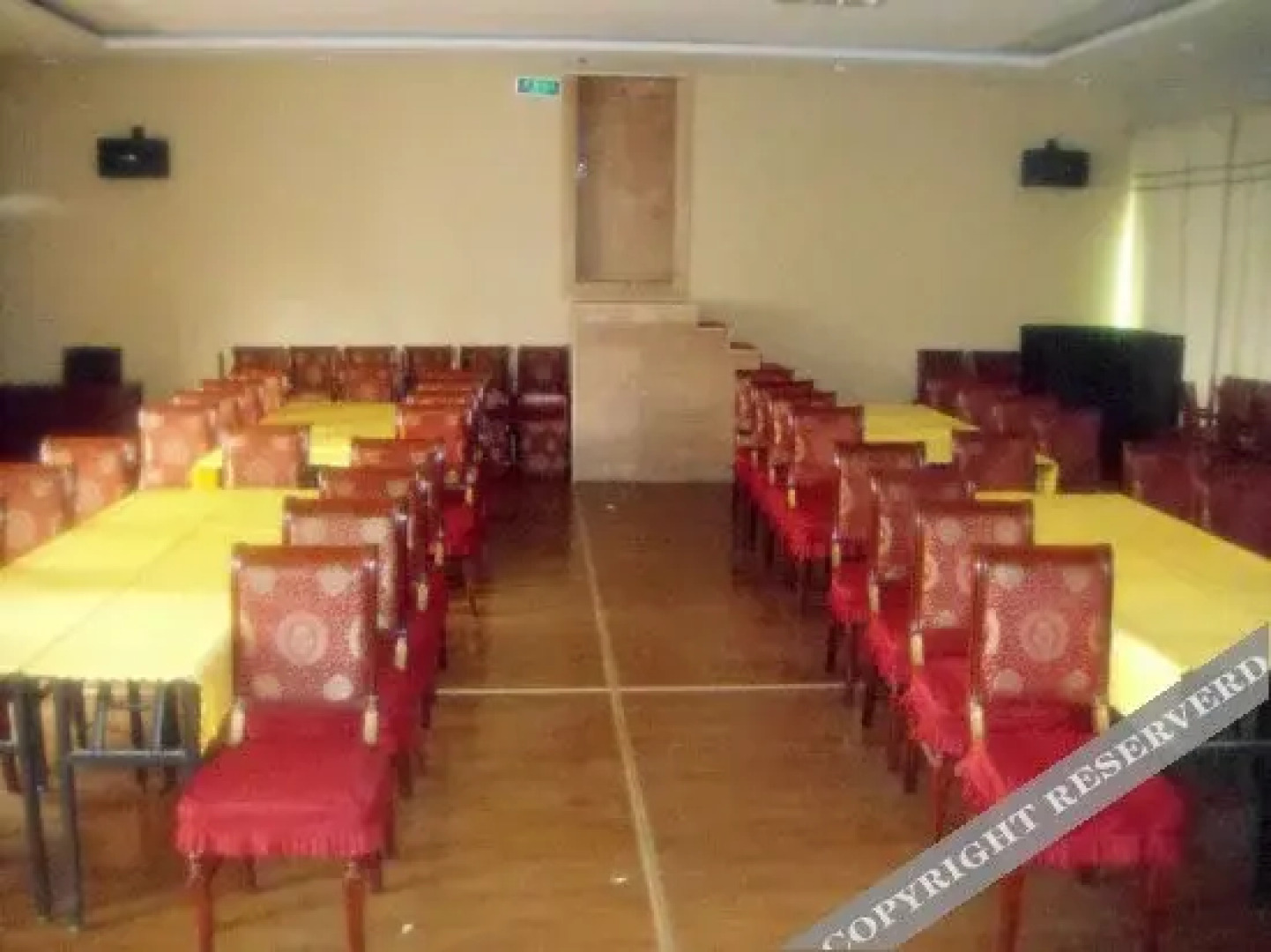 Quzhou Crown Holiday Hotel