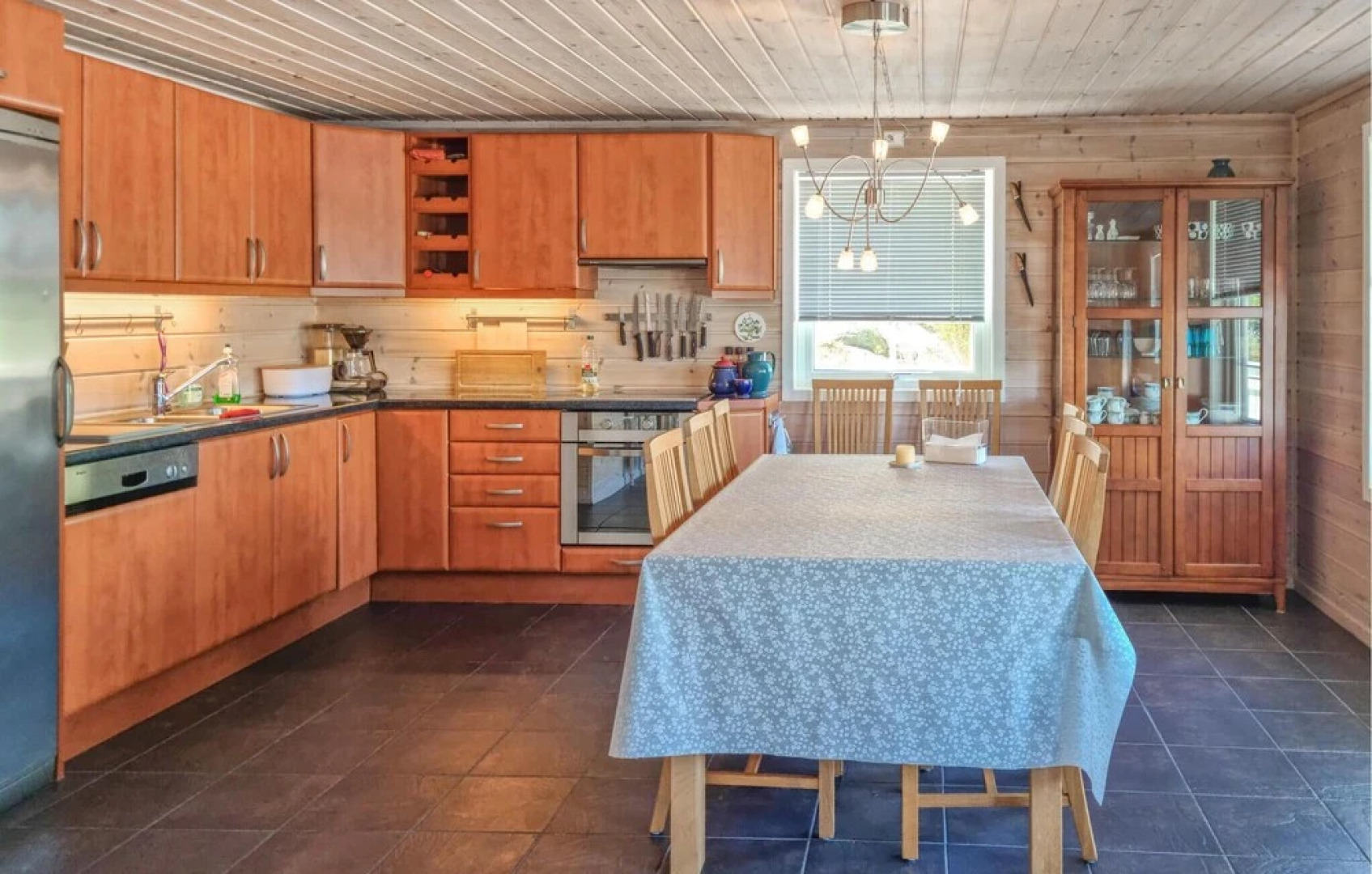 Stunning Home in Spangereid With Wifi and 4 Bedrooms