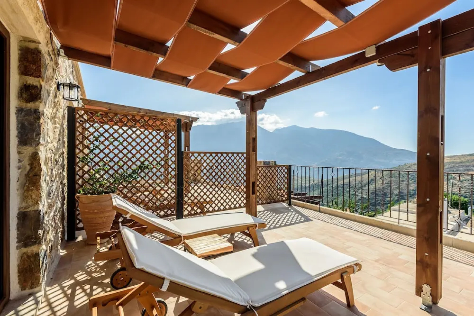 Minos Country Living Apartments
