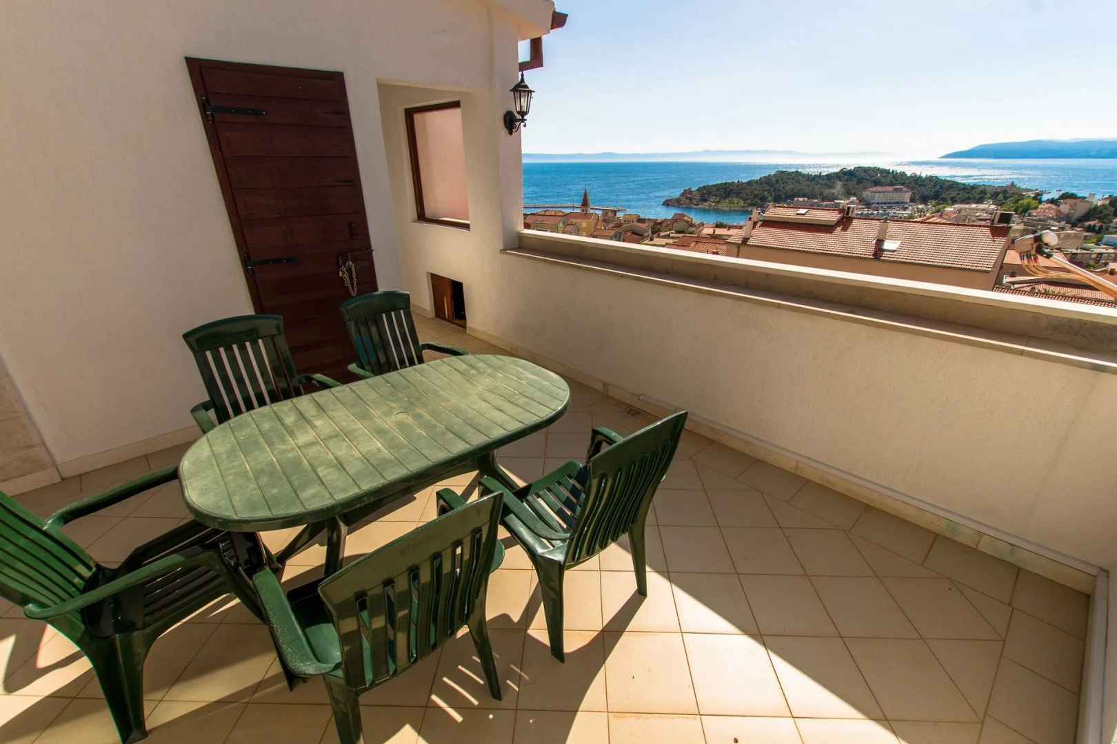 Apartment Prgo - spacious with view & parking: A3  3. kat Makarska, Riviera Makarska