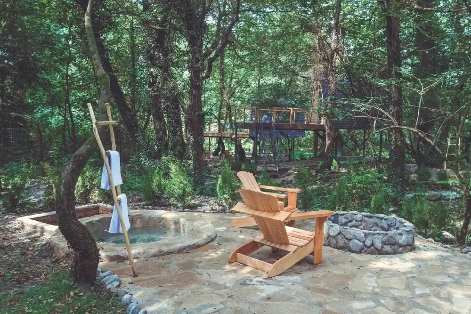 Duende Treehouses & Cocktails