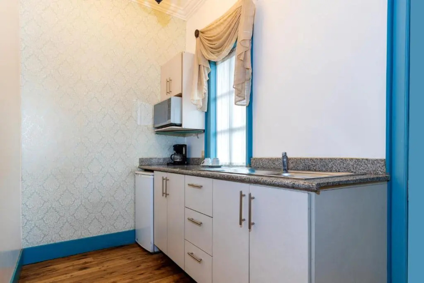 Del Parque Hotel & Suites