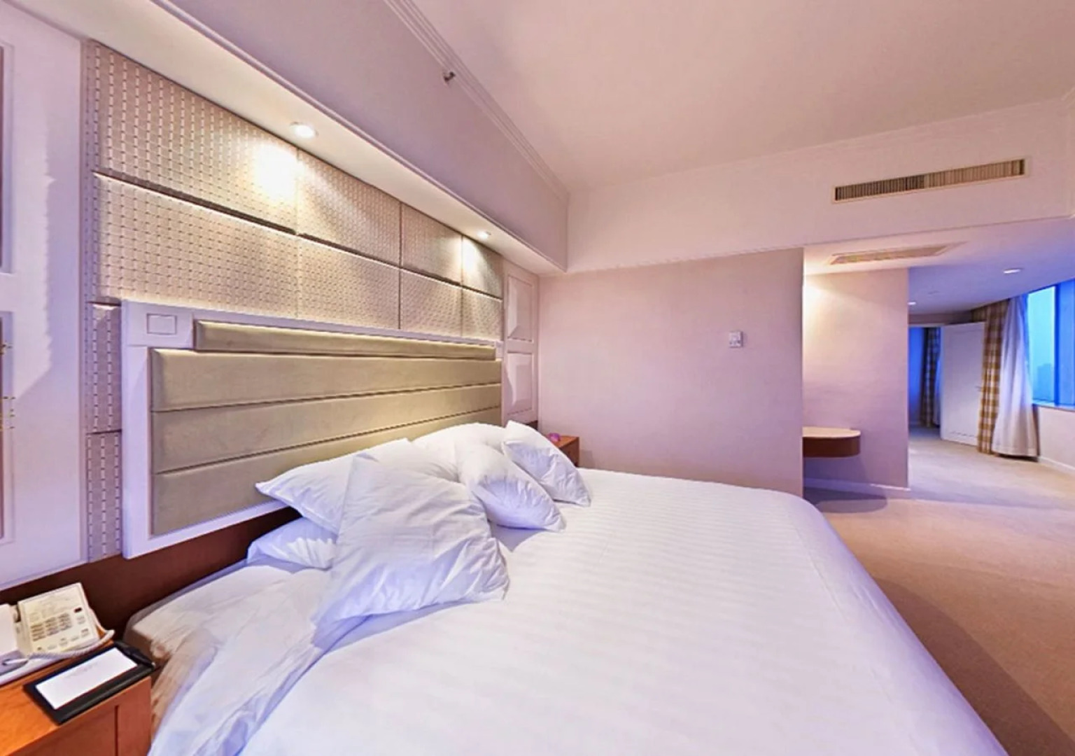 Kai Wah Plaza International