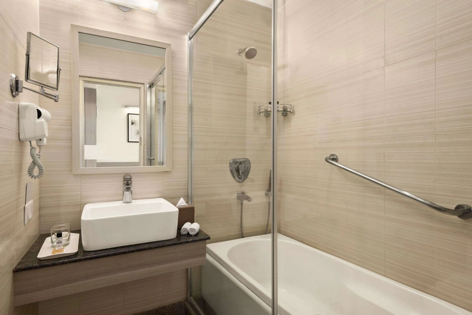 Days Hotel by Wyndham Neemrana Jaipur Highway