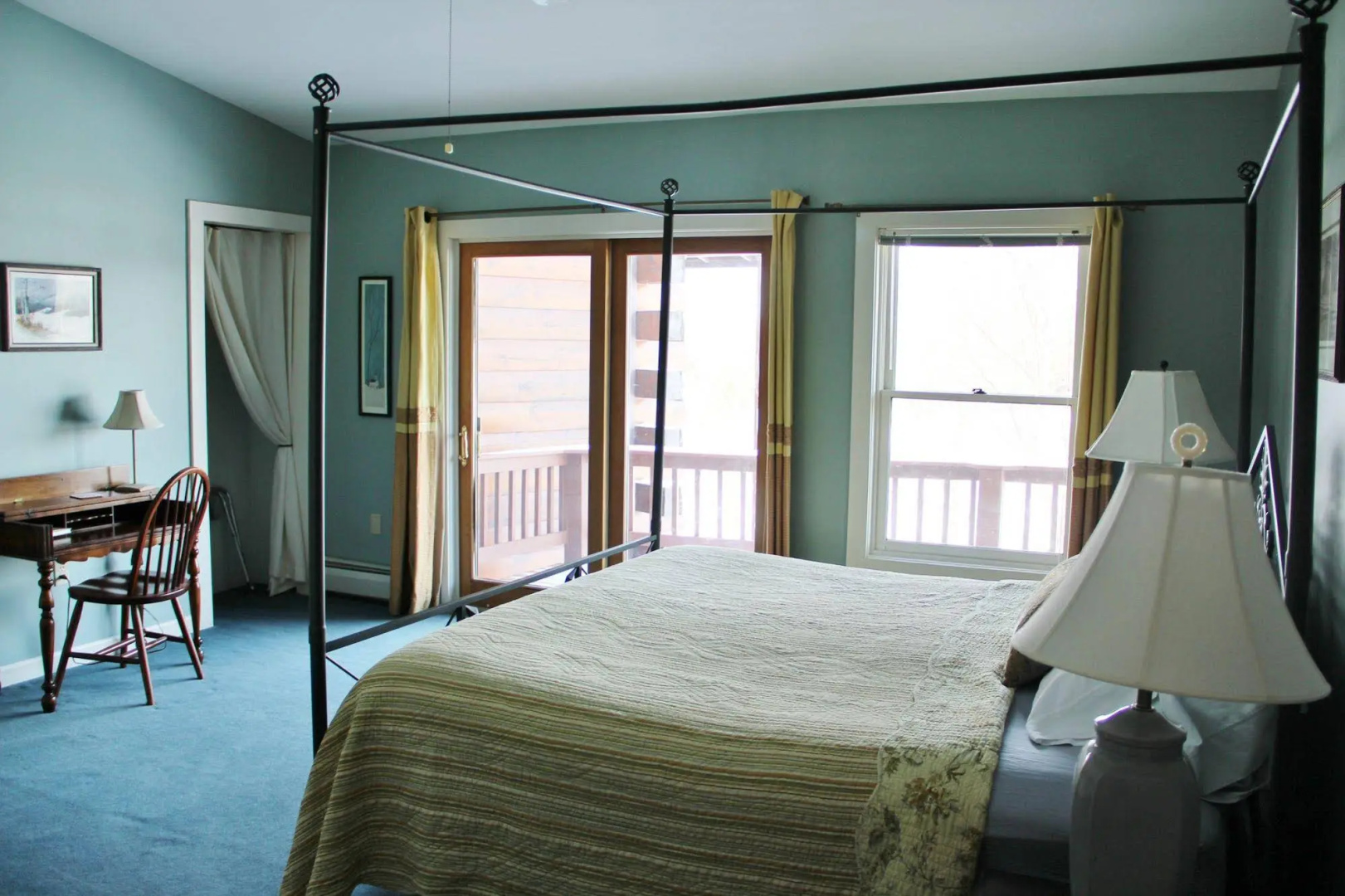 Point au Roche Lodge