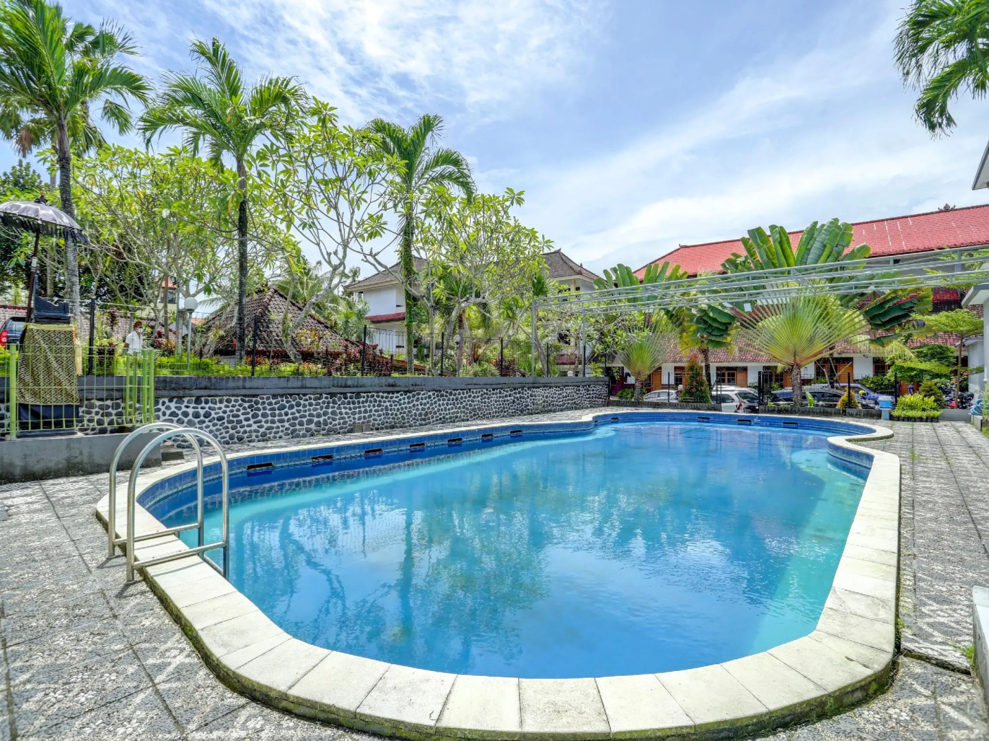 OYO 90201 Hotel Bina Artha