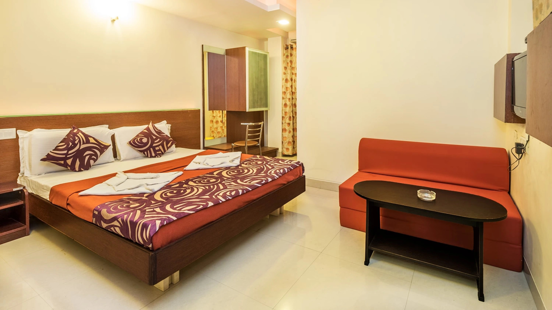 Hotel Kings L Grand, Mysore