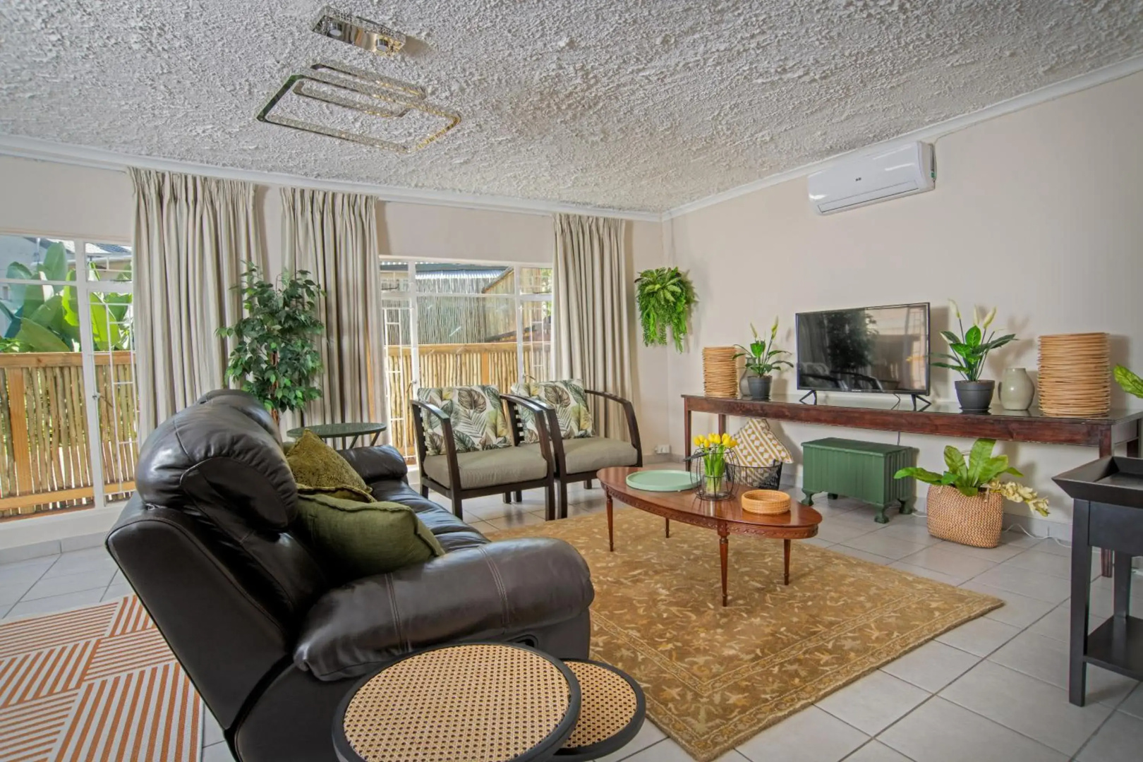 Leaves Lodge and Spa