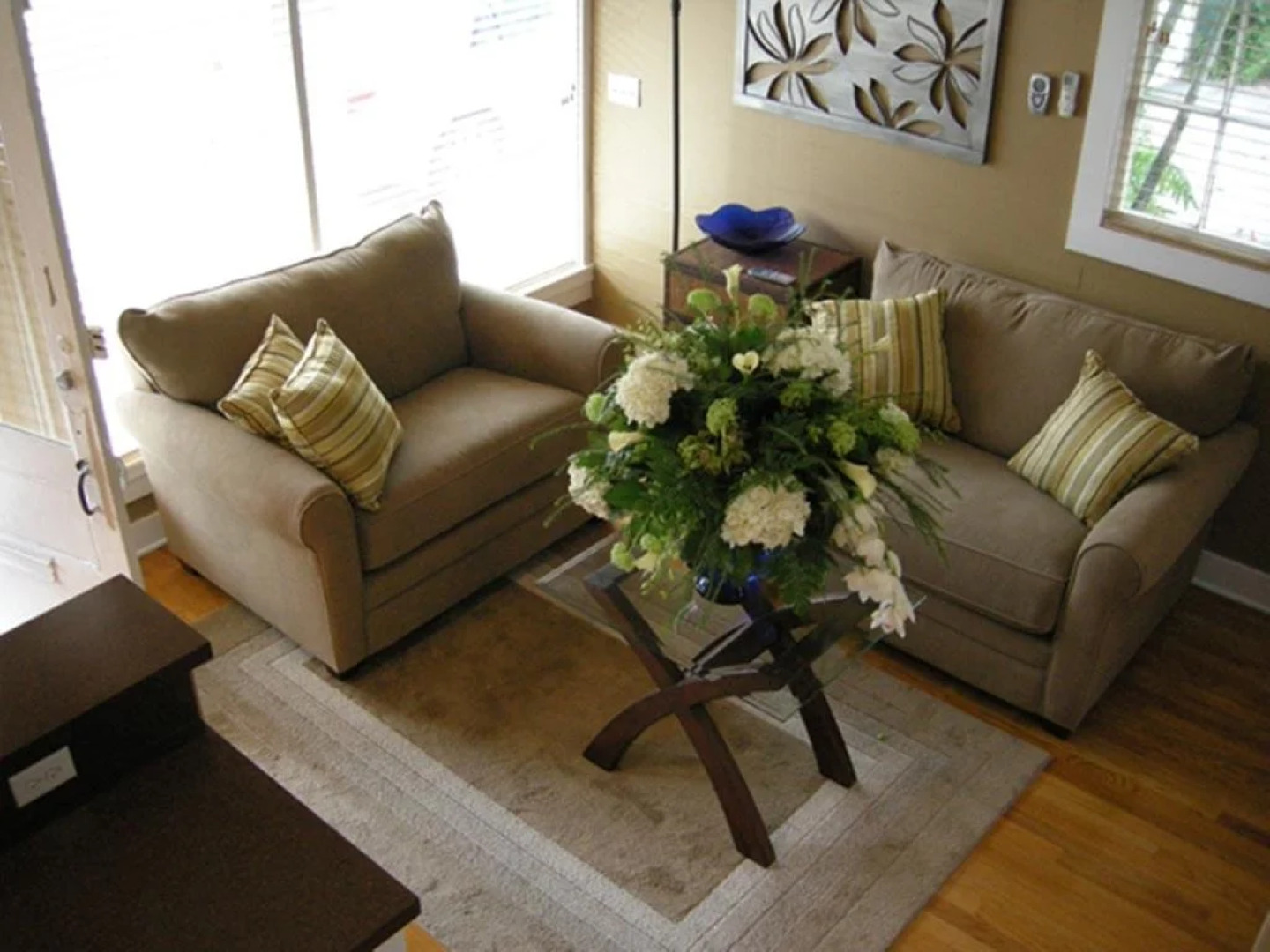 The Porch on Frances Inn