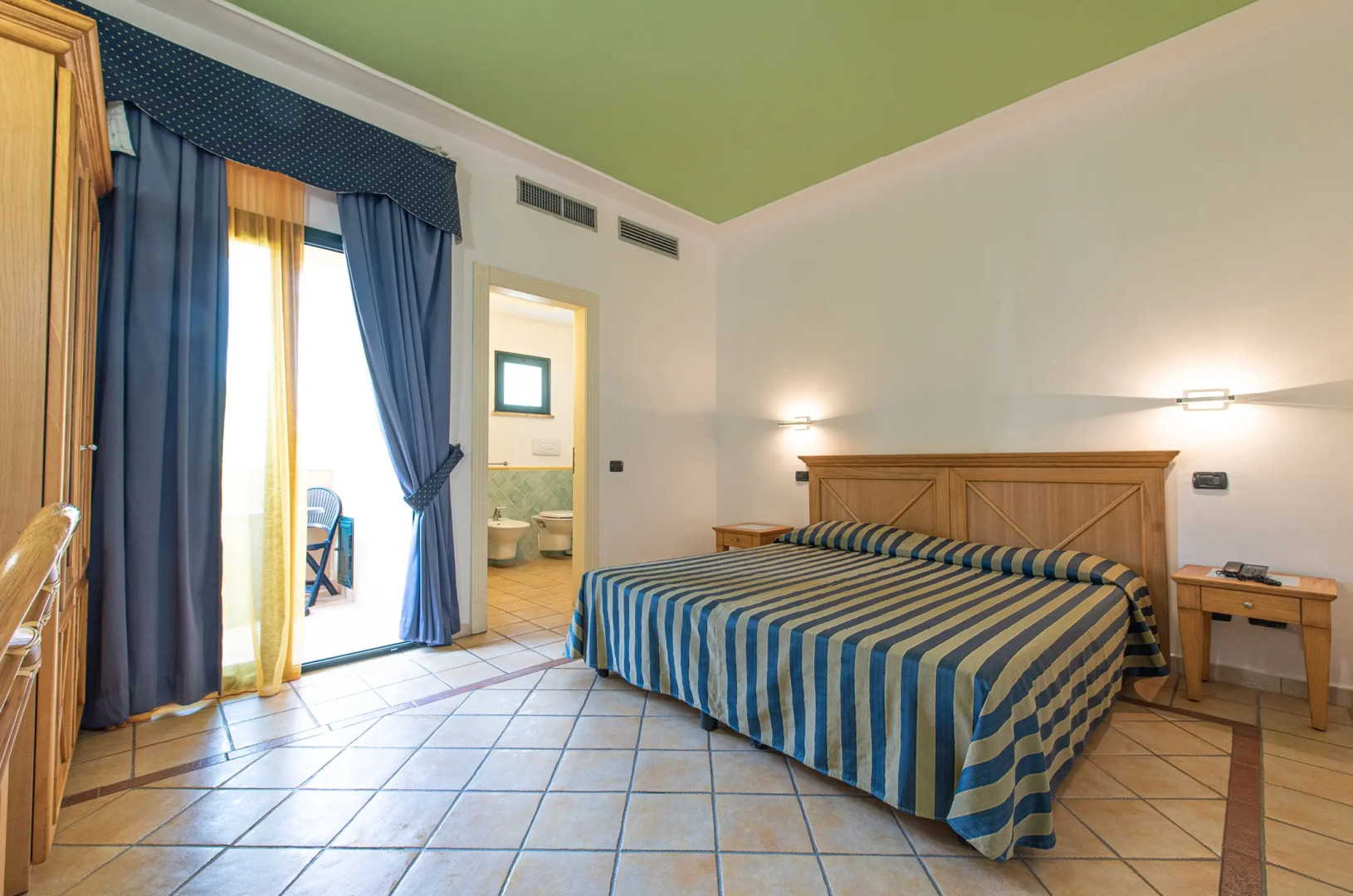 TH Le Castella - Baia degli Dei Village