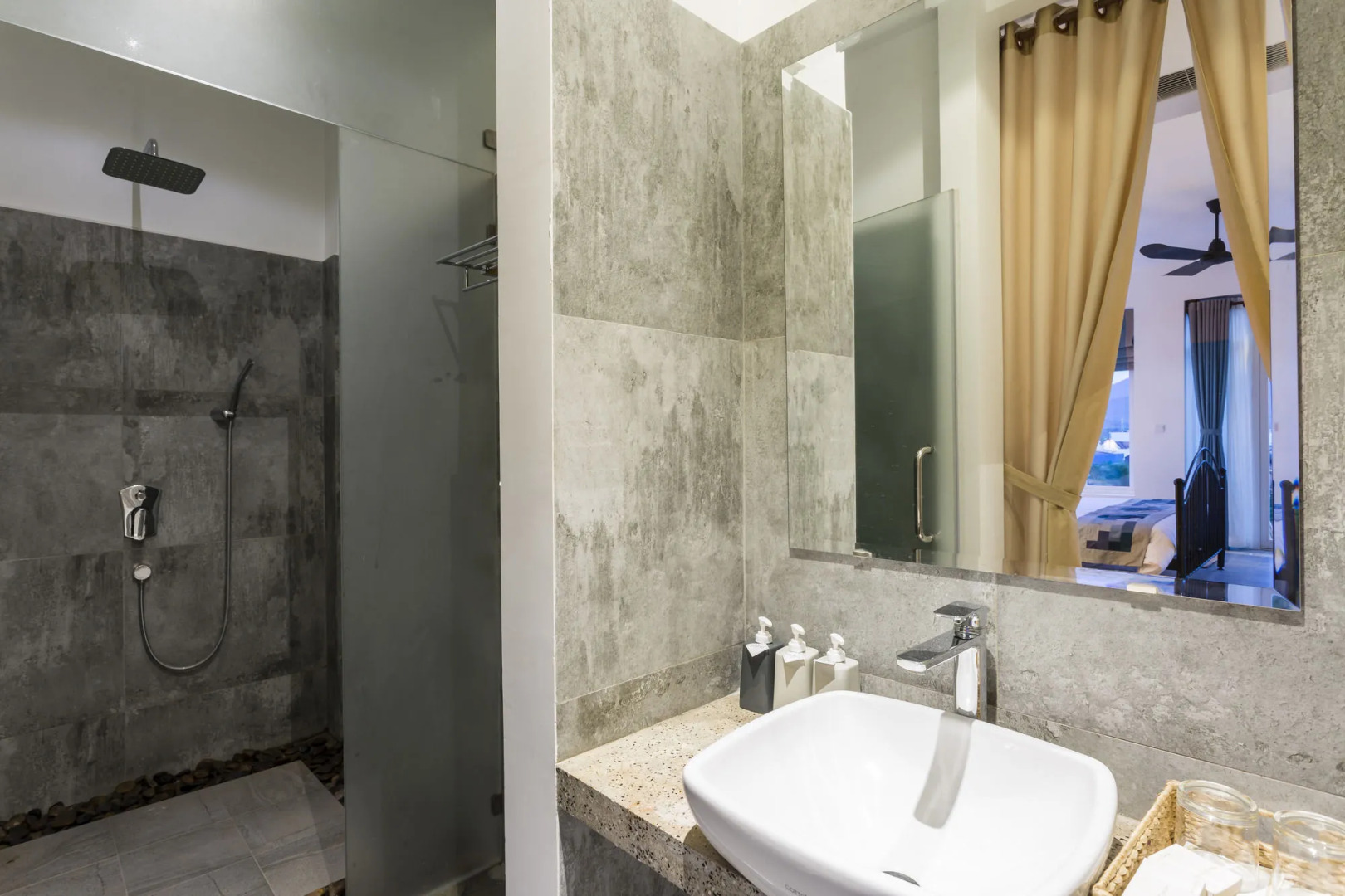 Boutique Kampot Hotel