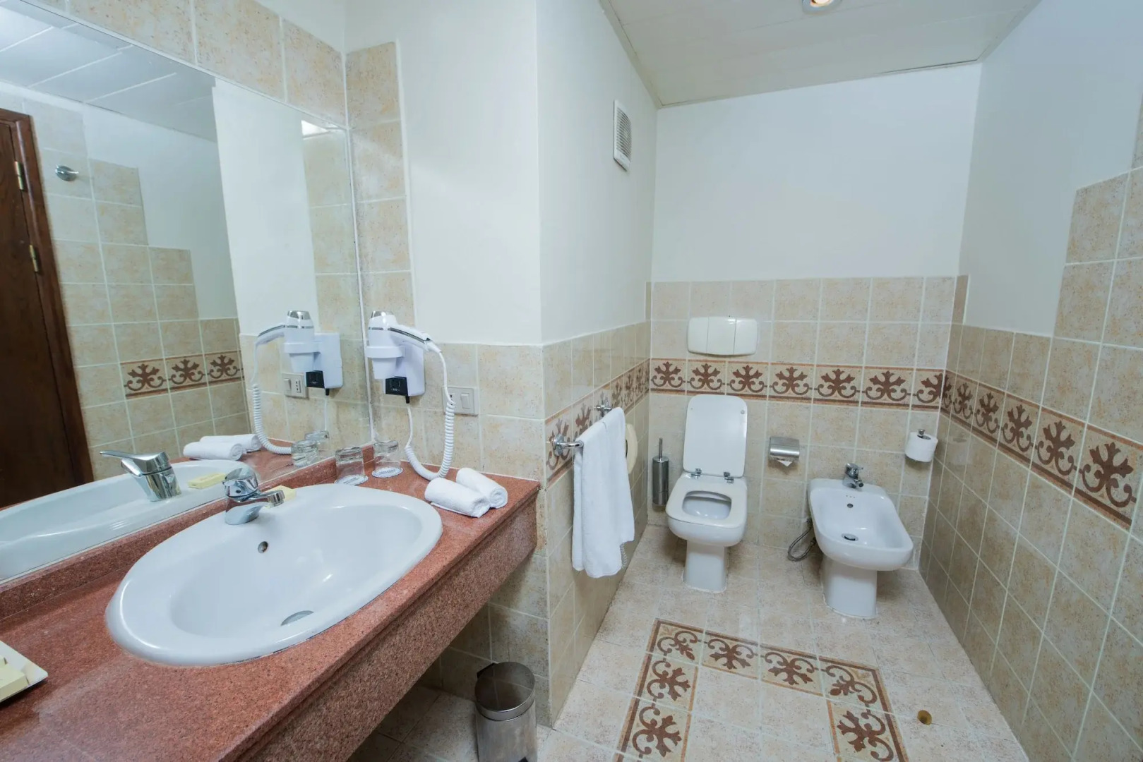 Reef Oasis Beach Resort