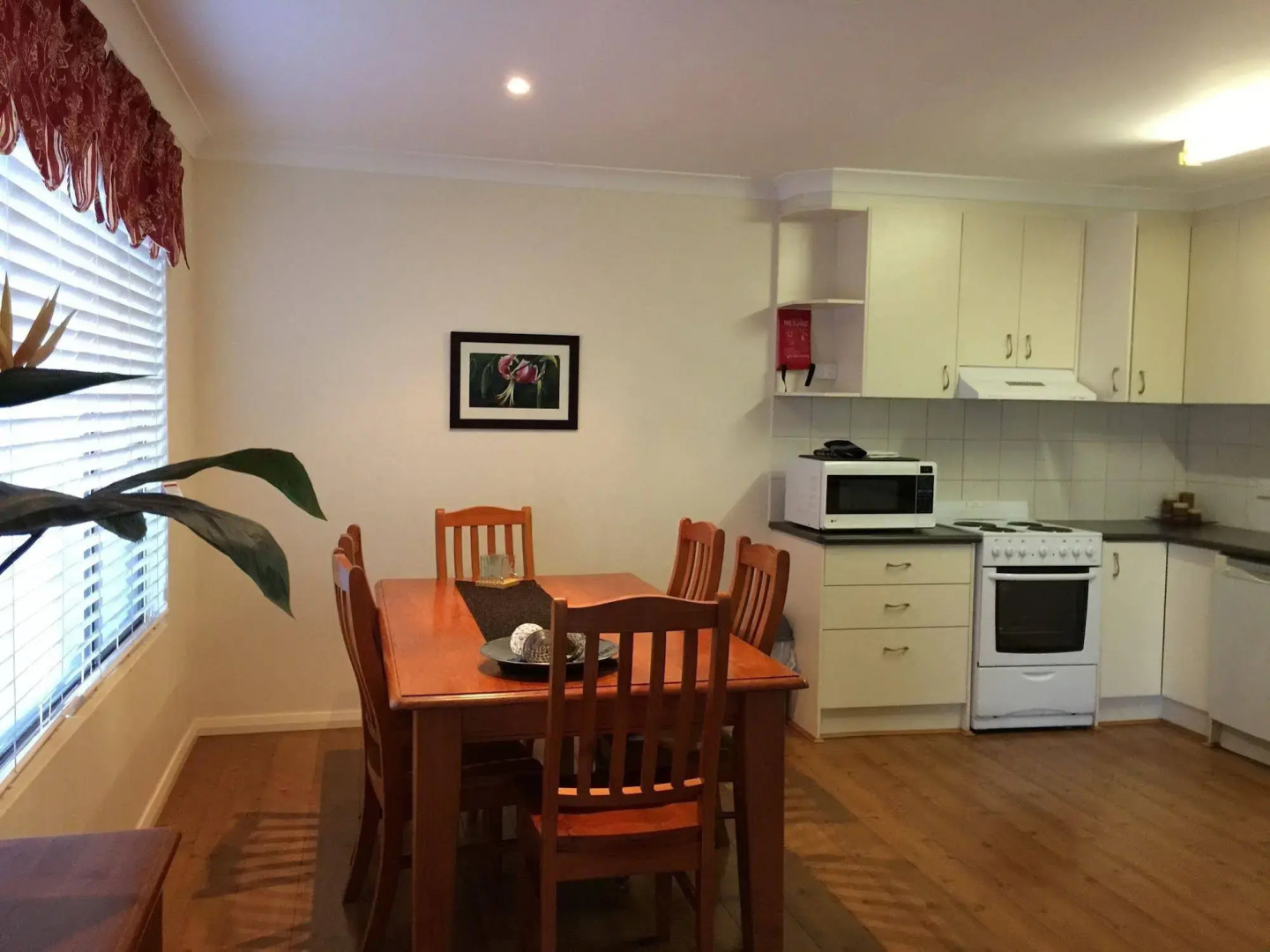 Cole House Apartments