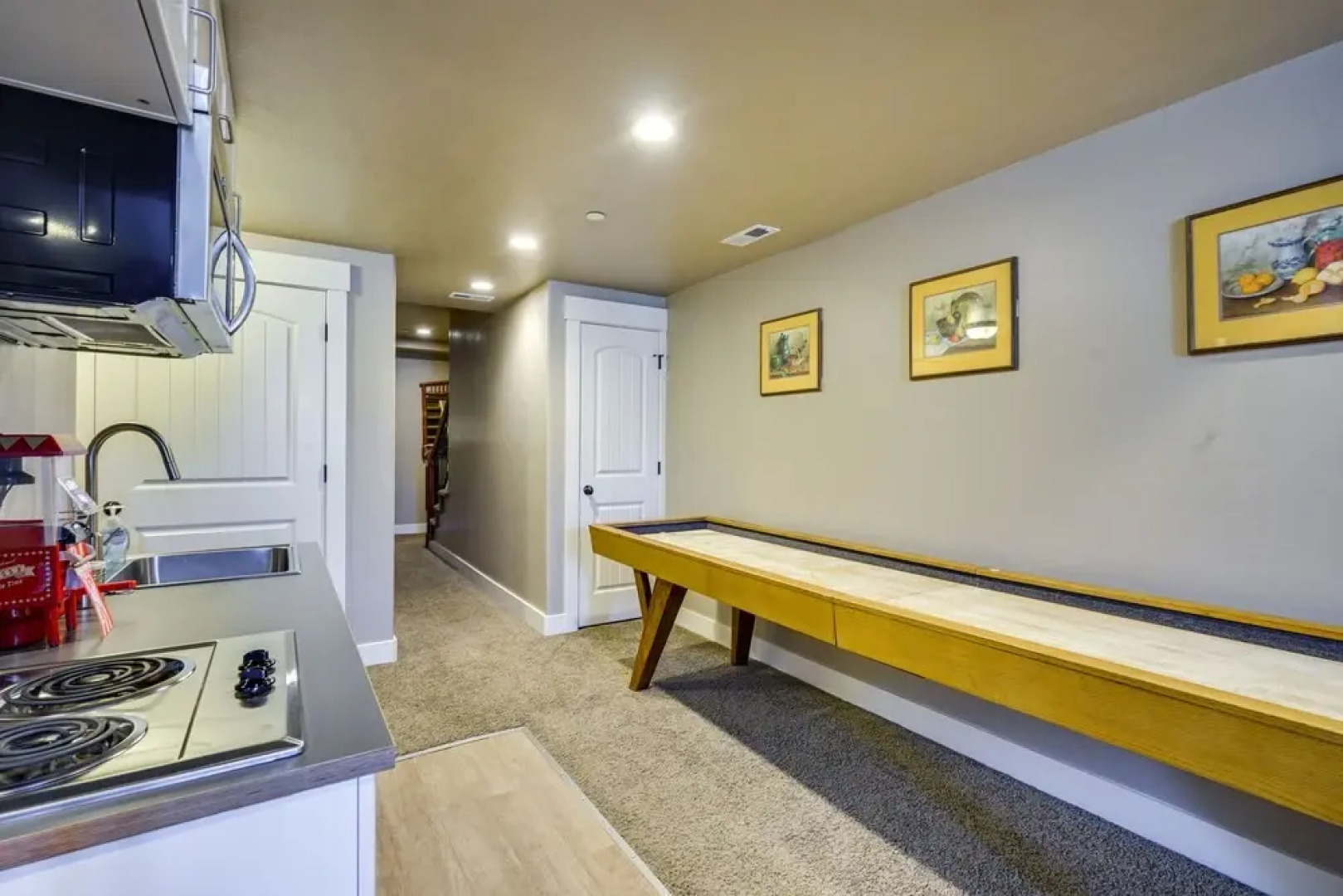 Townhome w/ Outdoor Pool Access: 6 Mi to Park City