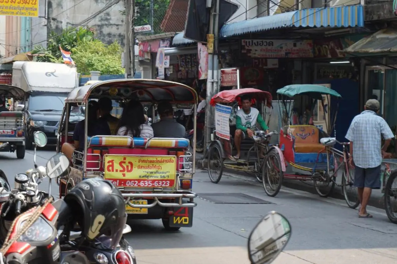 The Kith Plus Sukhumvit 113 by BLK