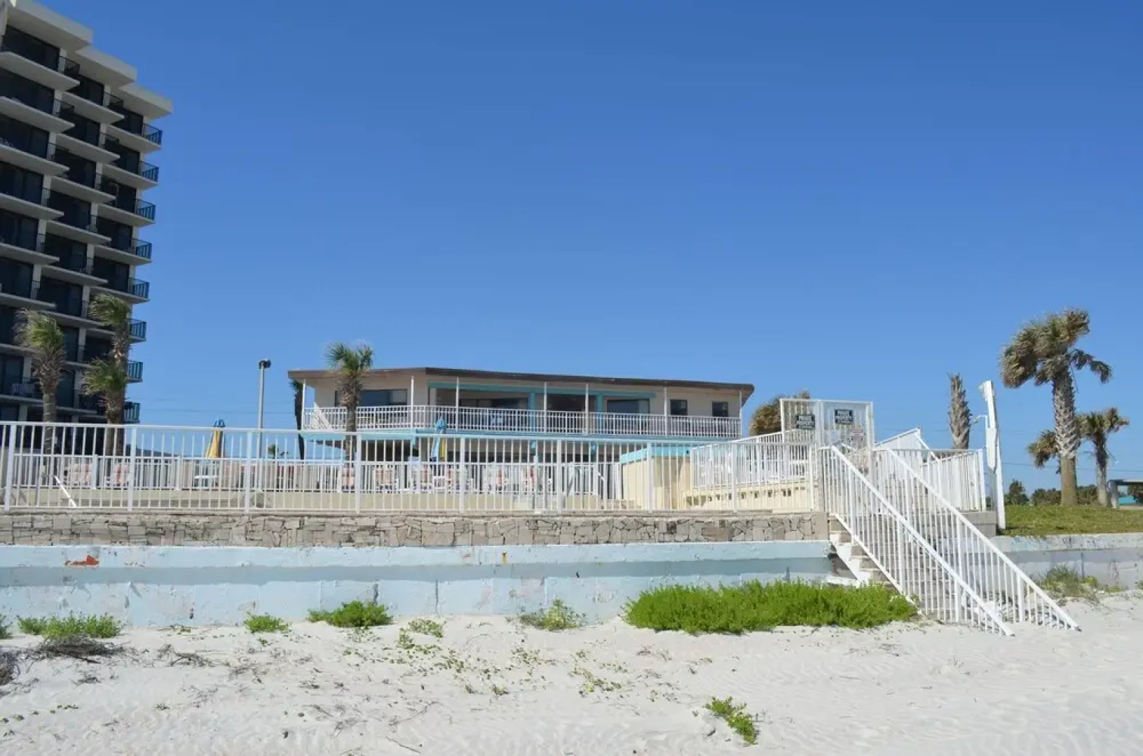 Sunrise Inn On The Beach