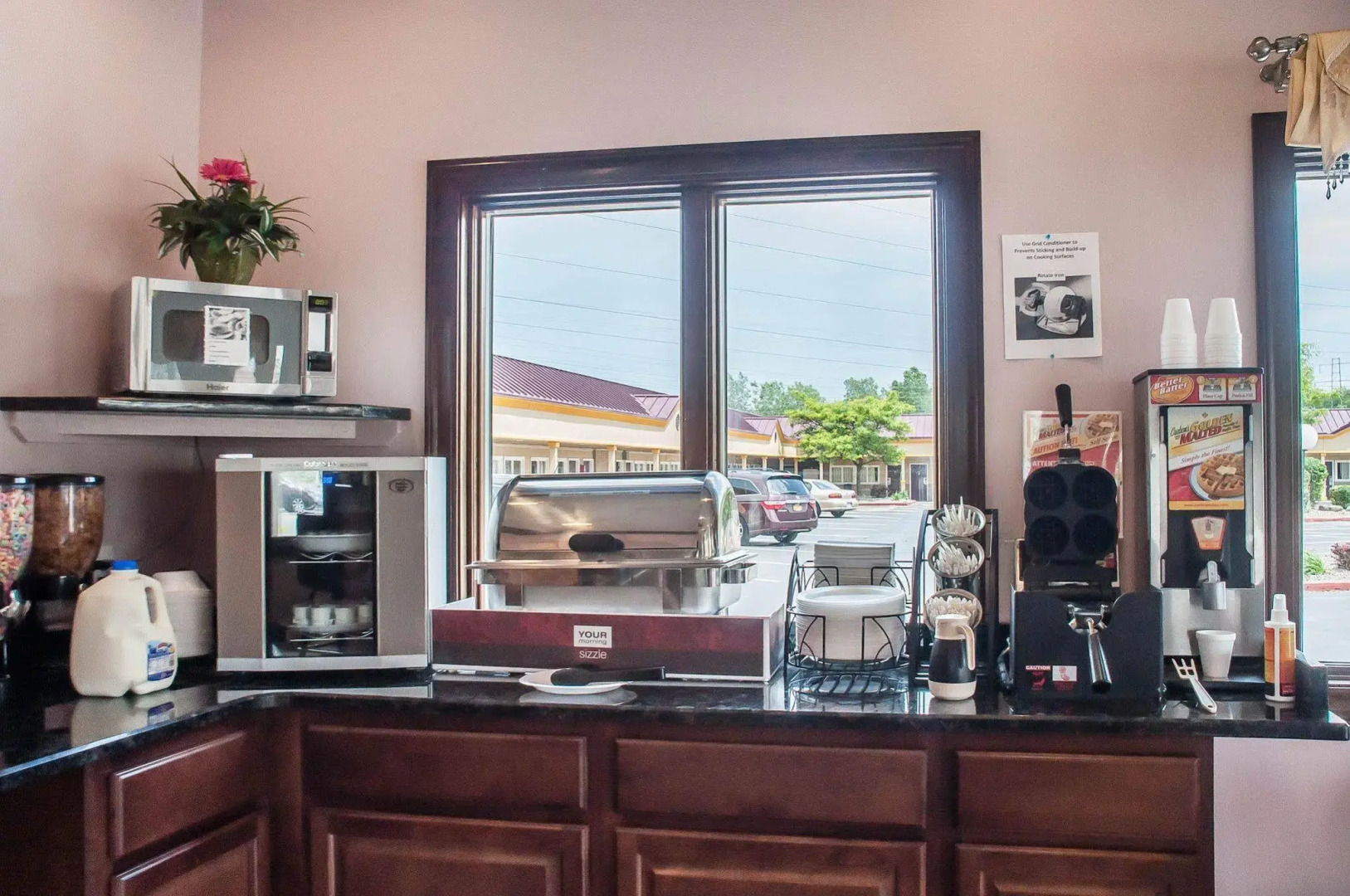 Amherst Inn & Suites