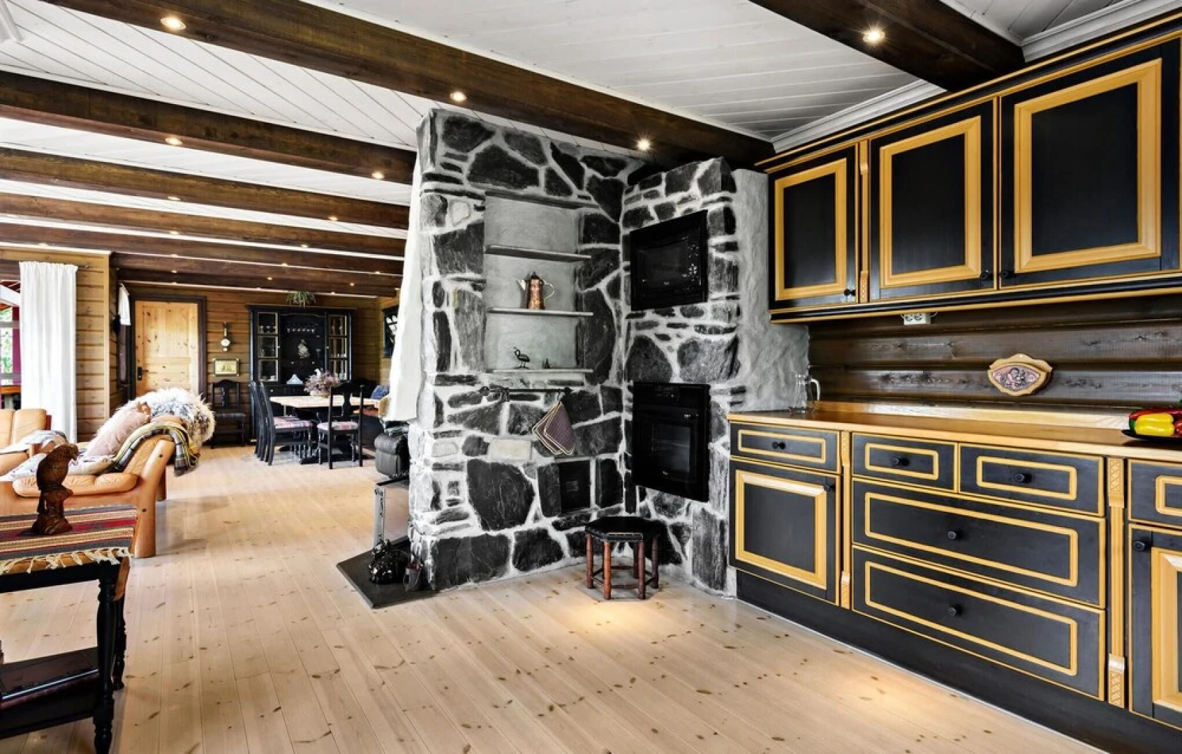 Awesome Home in Norheimsund With 5 Bedrooms, Sauna and Wifi