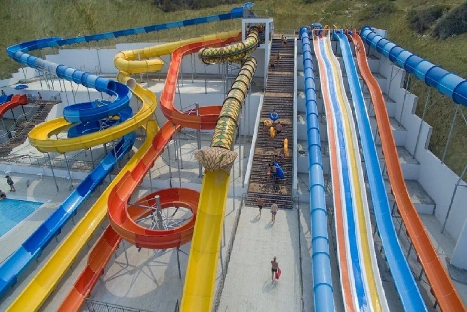 Ocean View Family Villa, Sleeps 2-10, Private Pool, Wifi, Internet Tv & Acs