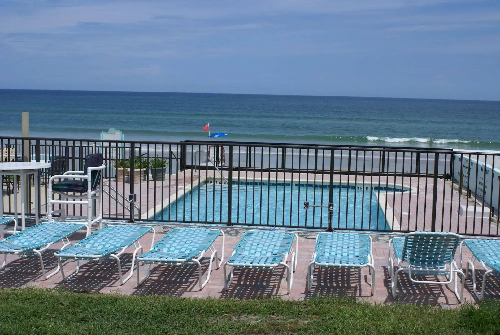 Daytona Shores Inn and Suites