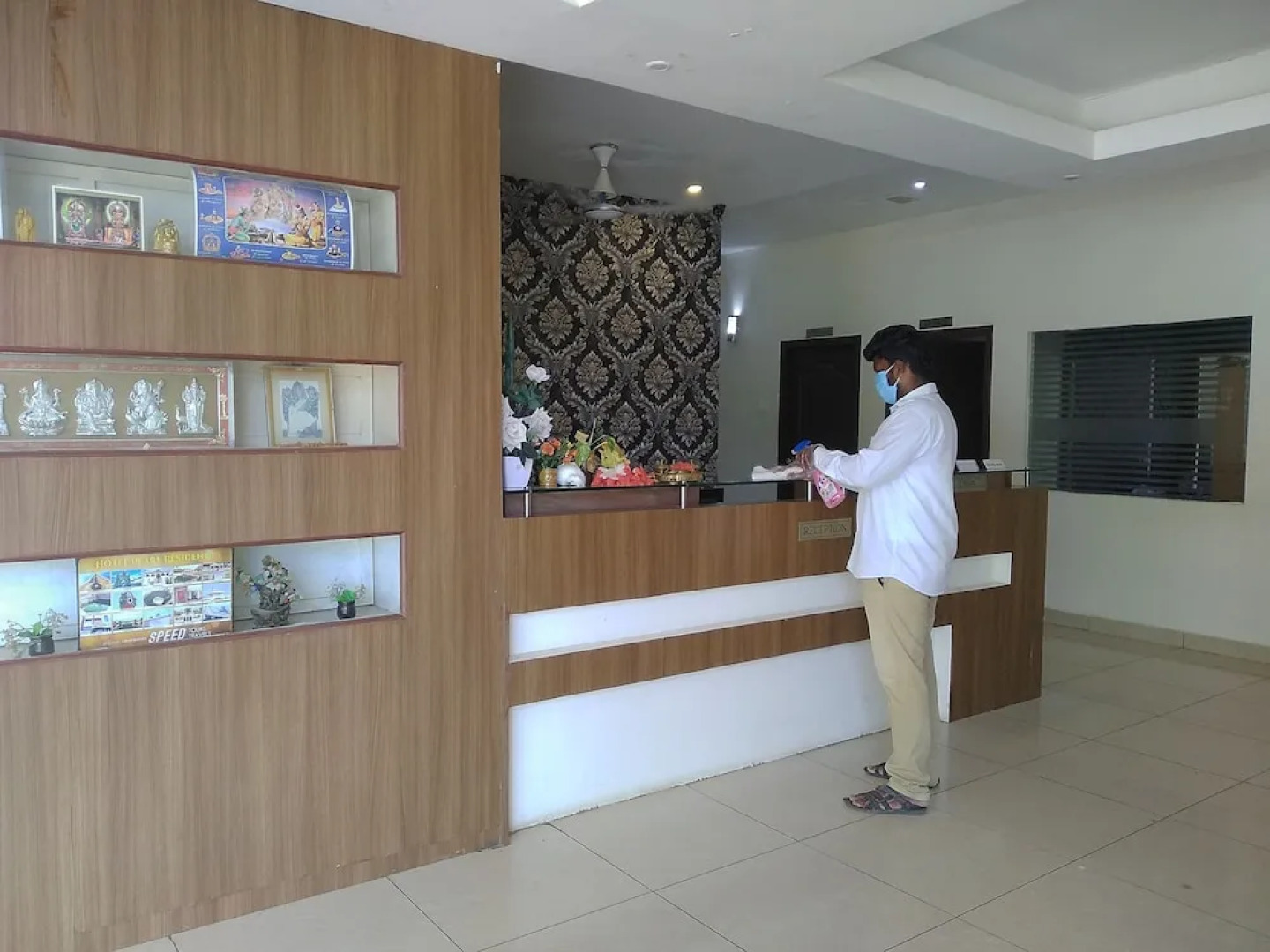 Hotel Pearl Residency