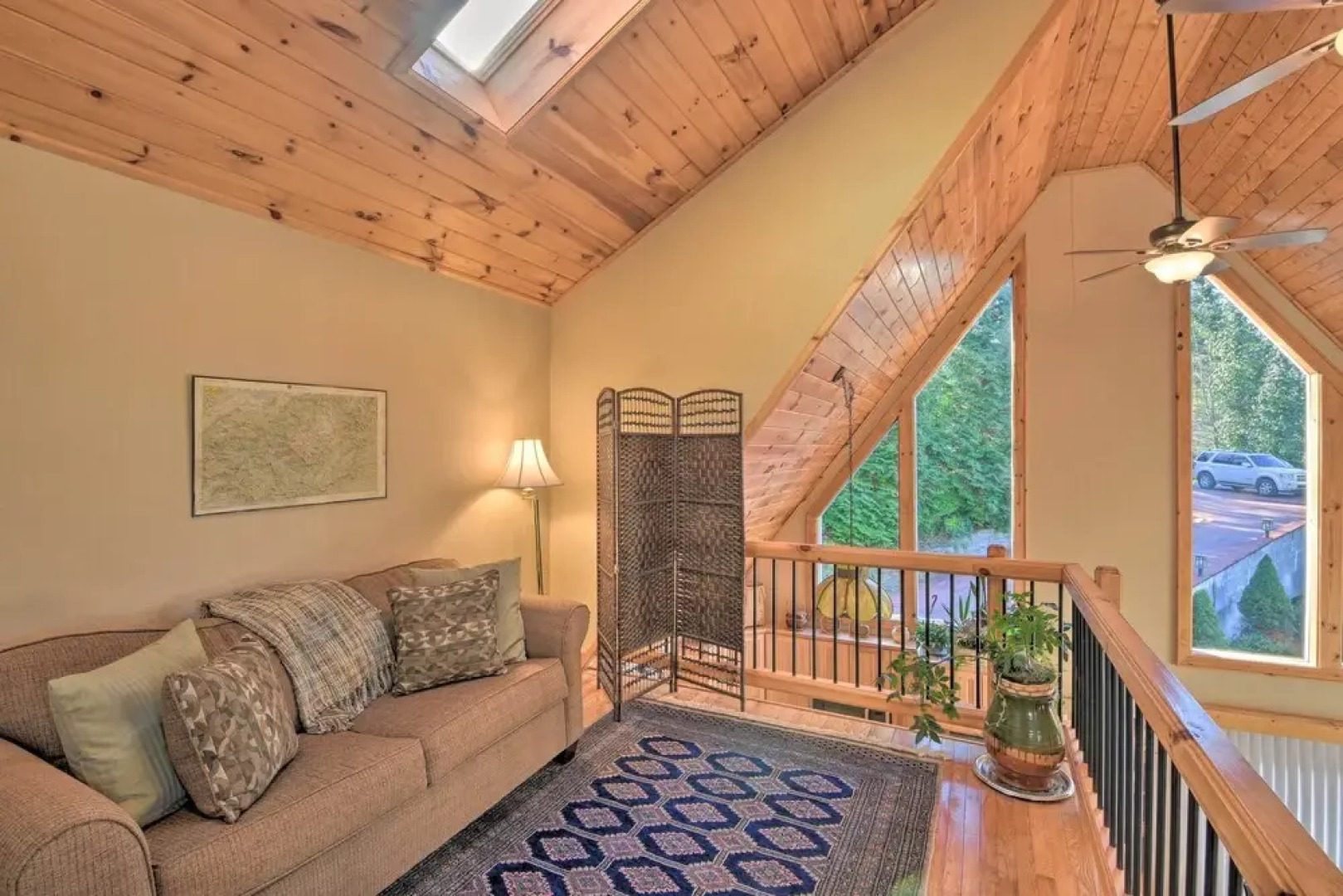 Spacious Lake Santeetlah Cottage w/ Lake Views!