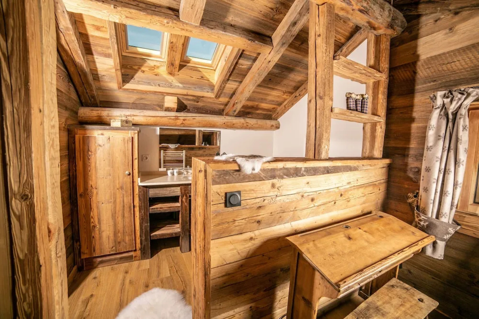 Kashmyre Chalet Luxe Chauffeur Sauna