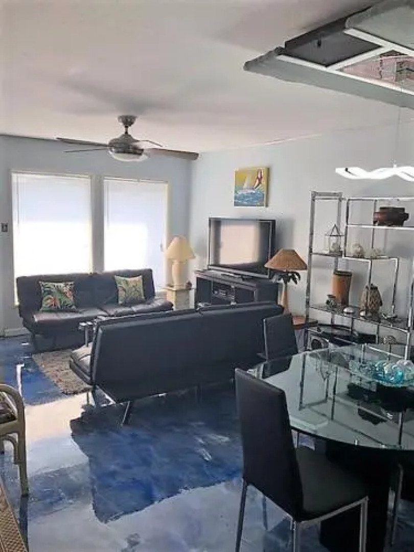 Modern Beach 106bh Condo