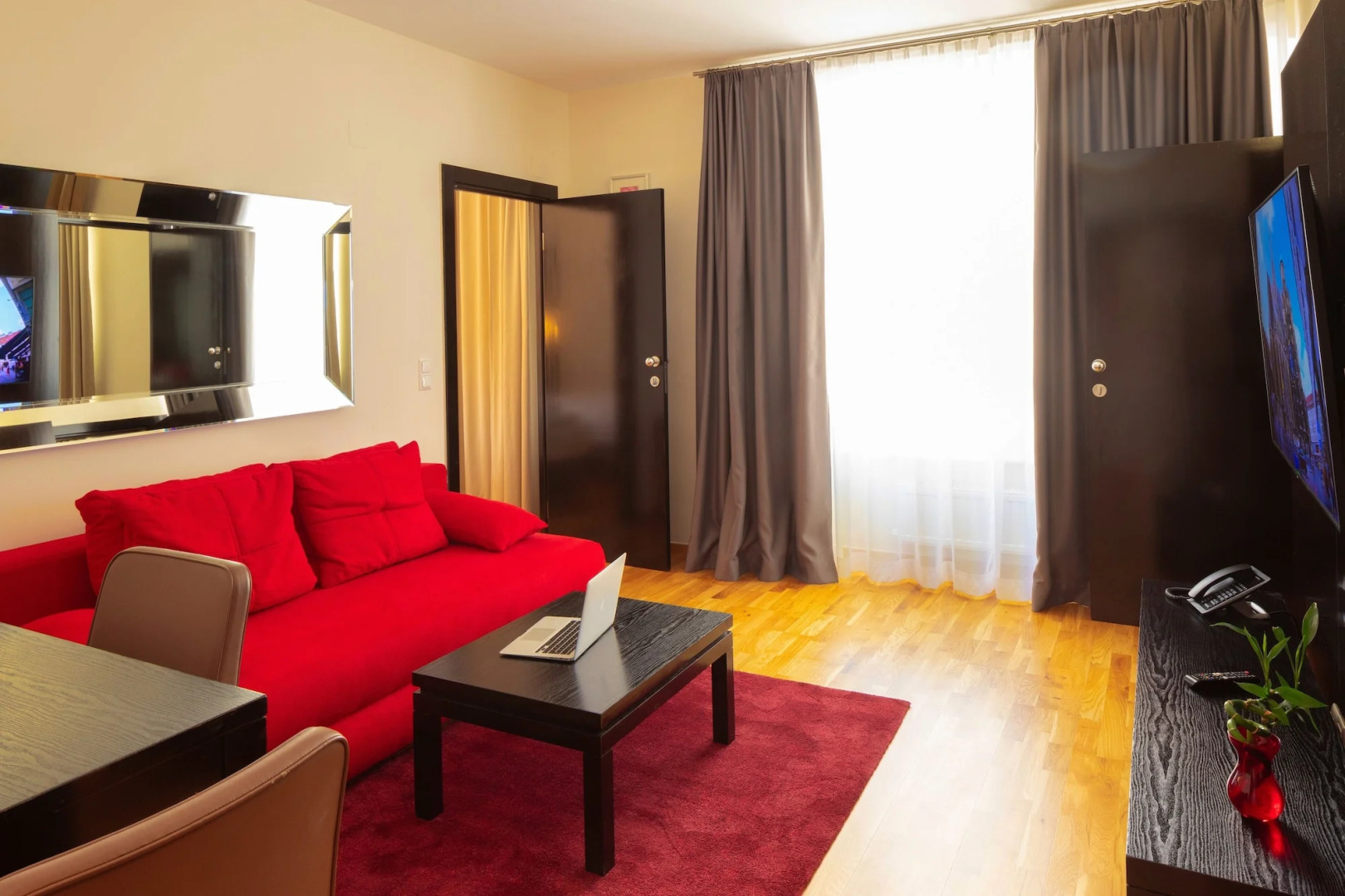 The Levante Rathaus Apartments