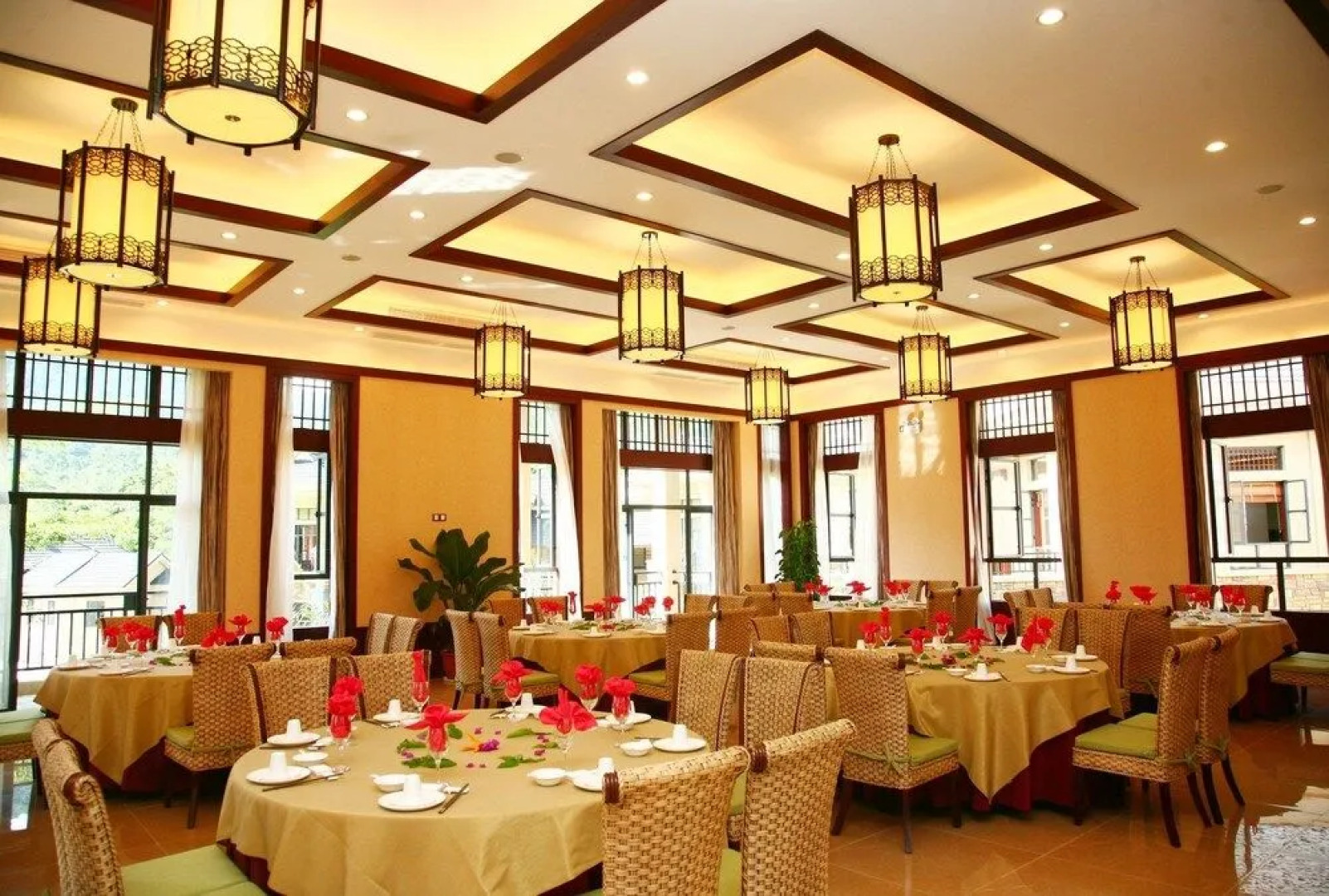 Yanoda Rainforest No.1 Hotel