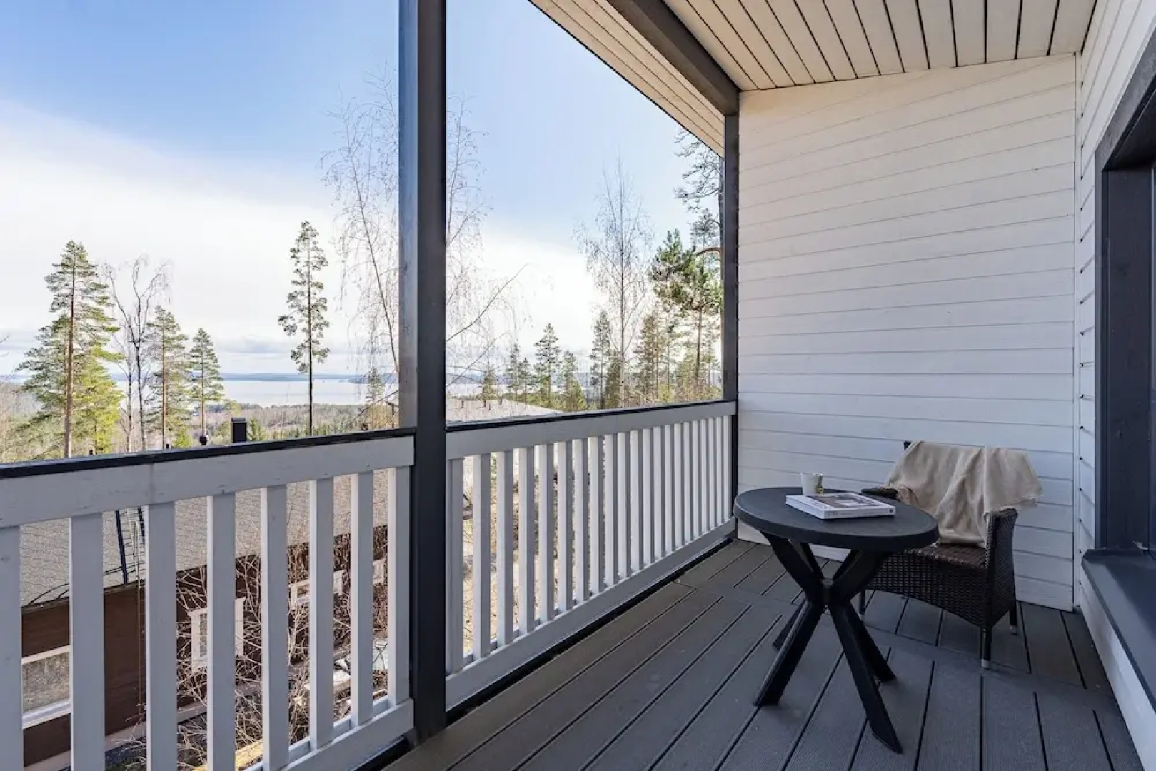 Spacious 2BR Cabin at Riihivuori Peak