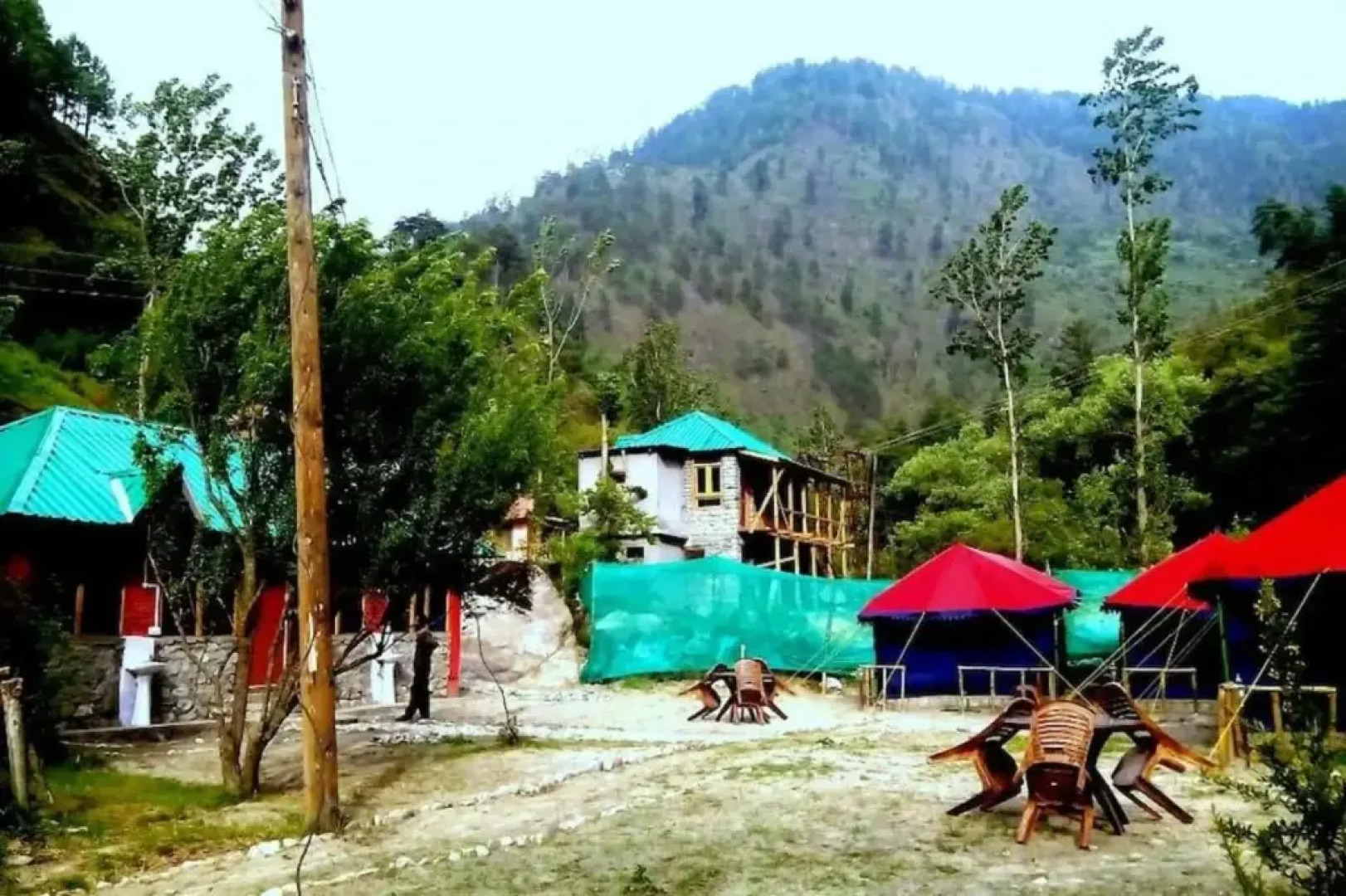 Tirthan Holidays Camp & Cottages