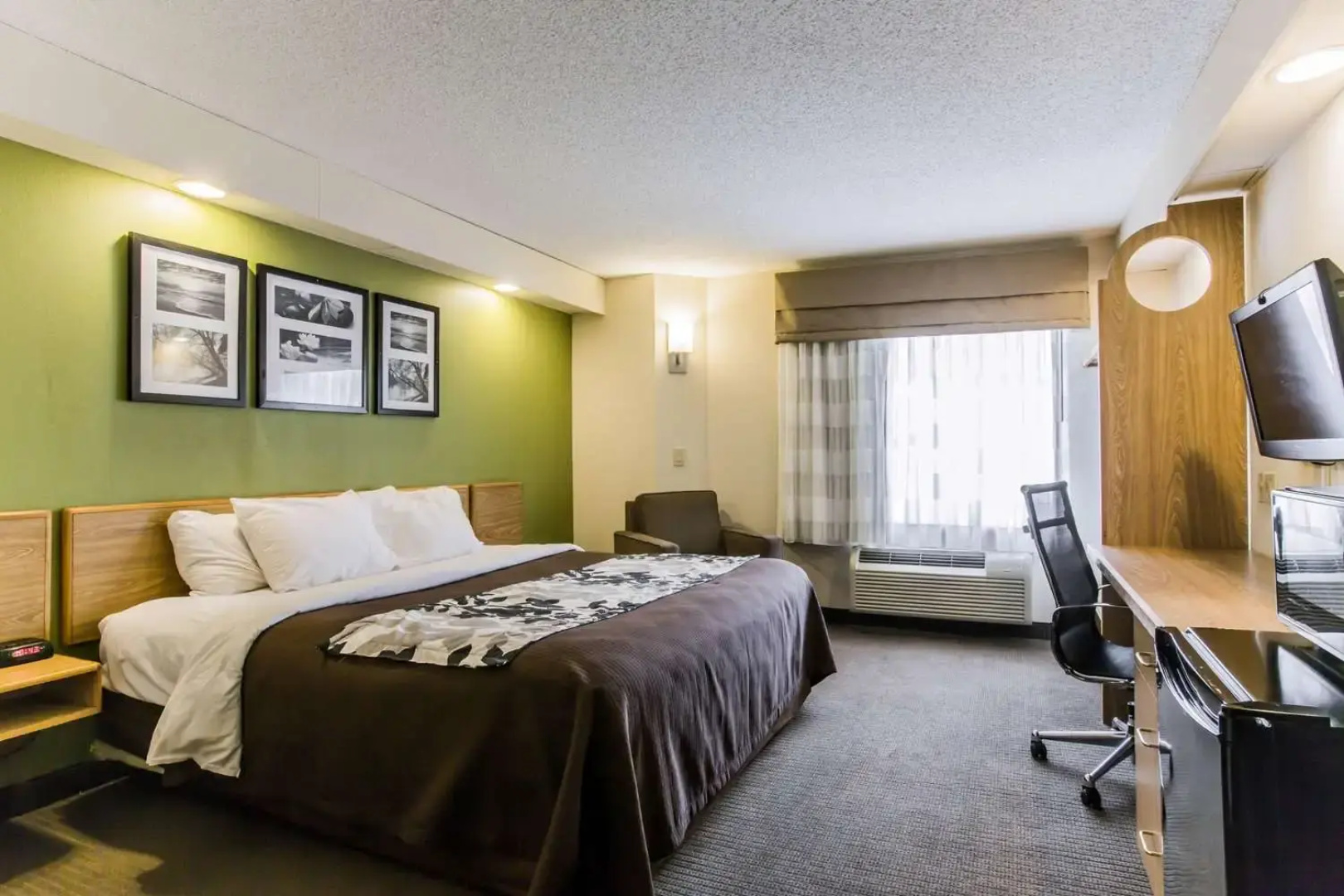 Rodeway Inn Austell Six Flags