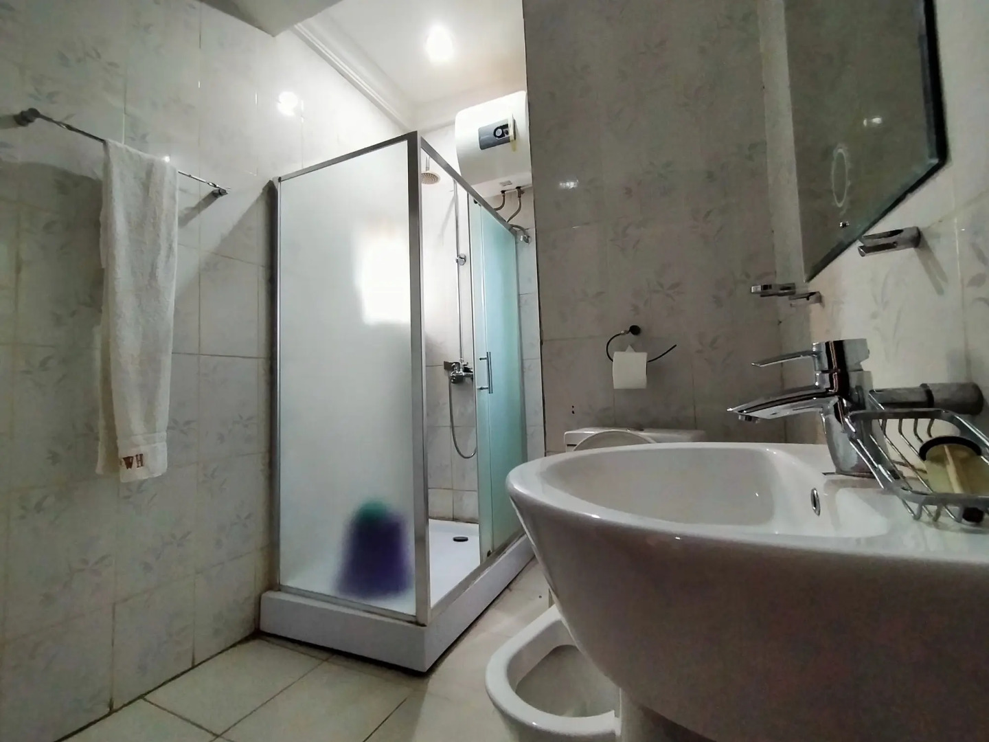 Laps New World Hotel