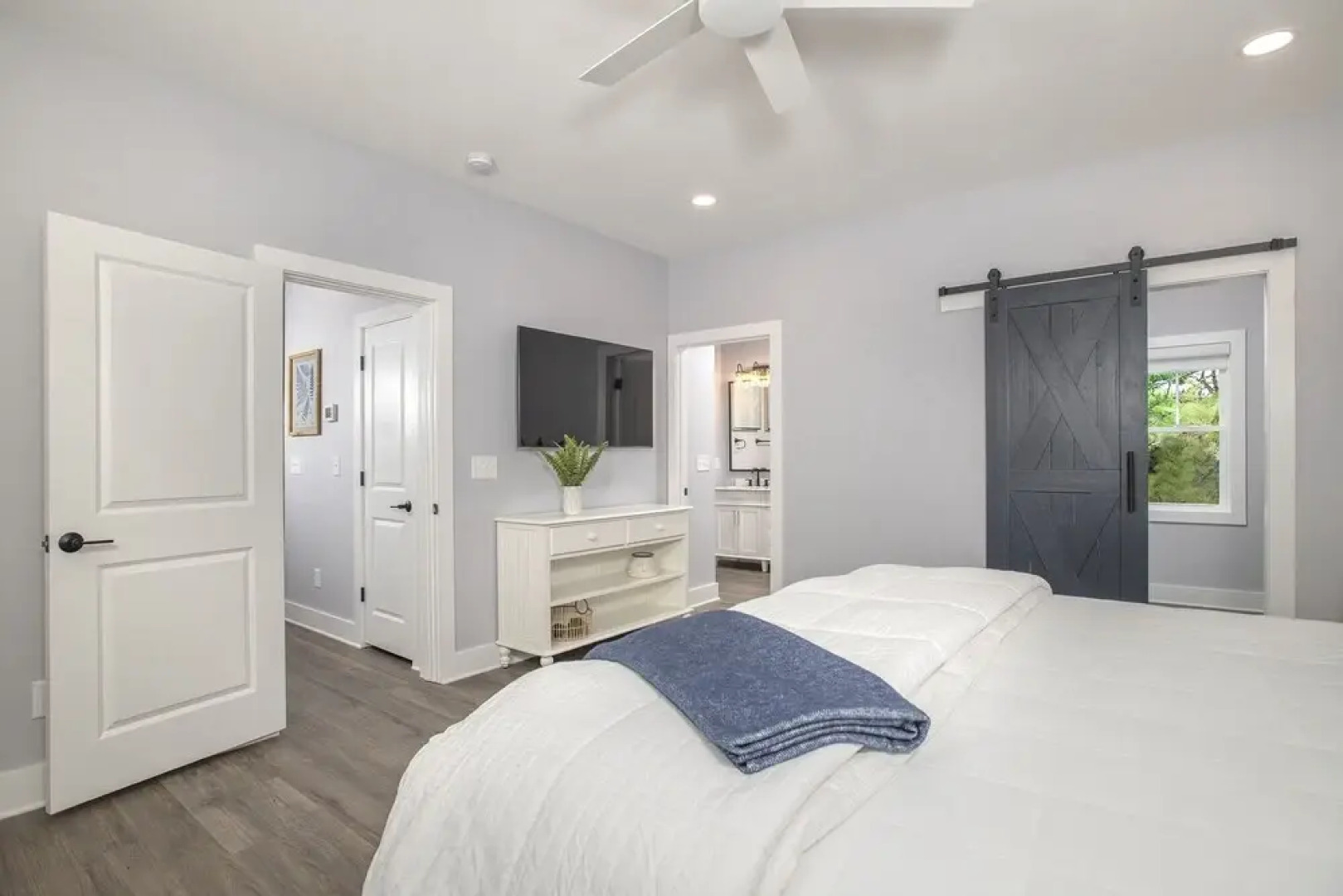 Harkers Hideaway 3 Bedroom Home by RedAwning