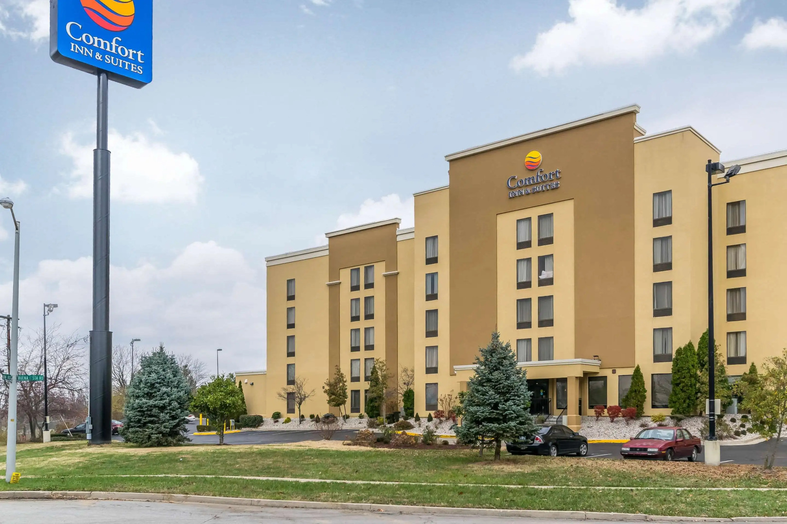 Comfort Inn & Suites Lexington - Hamburg I-75