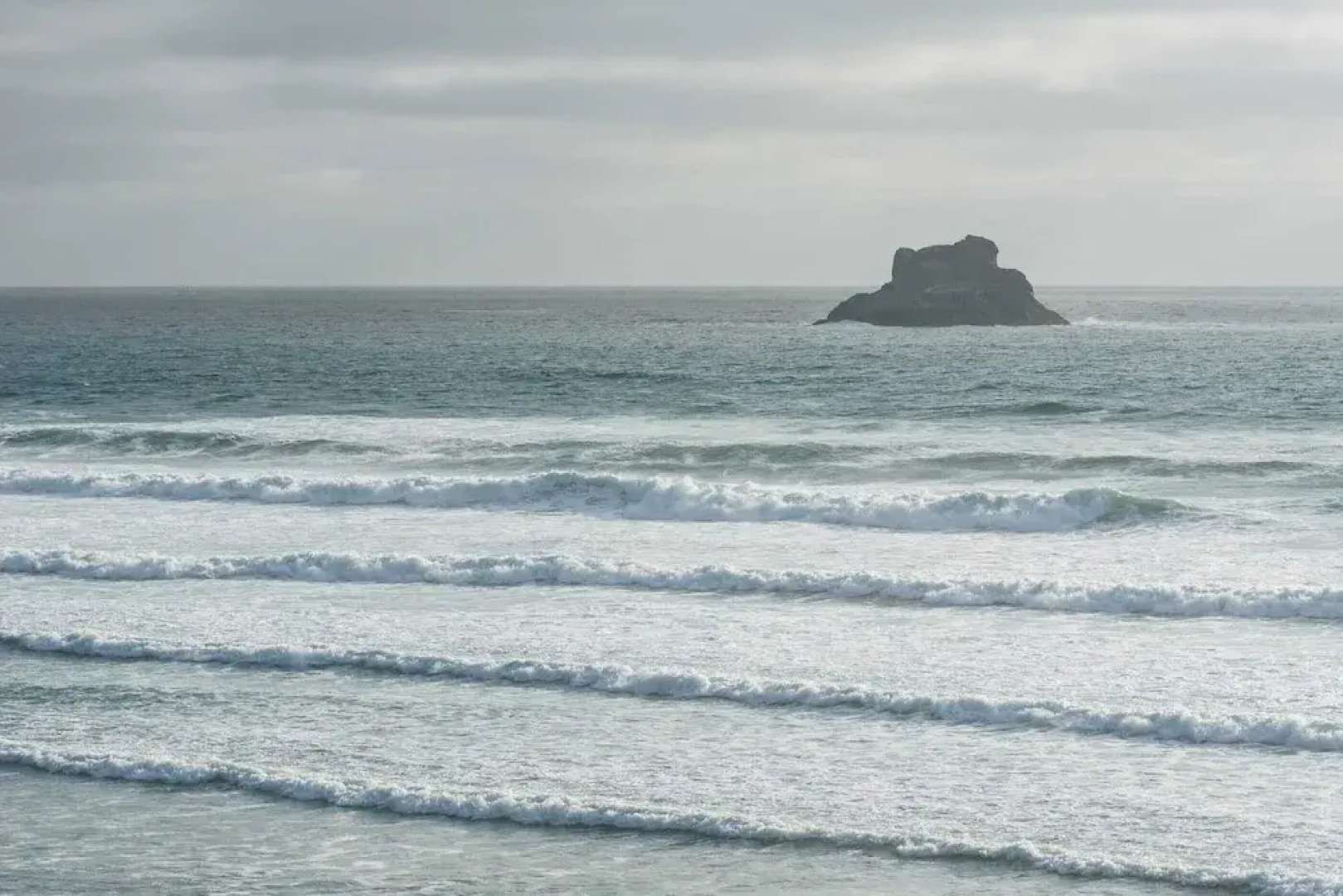 Arch Cape Escape by Avantstay Sensational Clift Top Home w/ Pacific Ocean Views