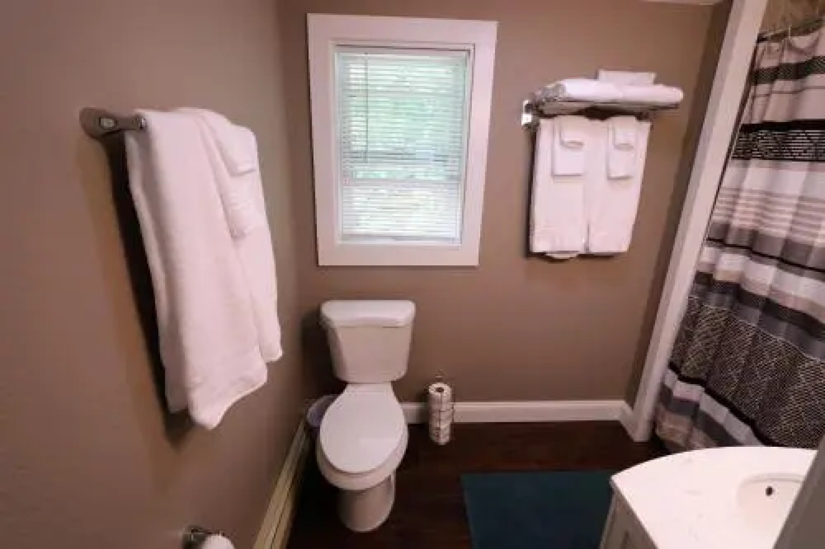 Brimley Motel Suites